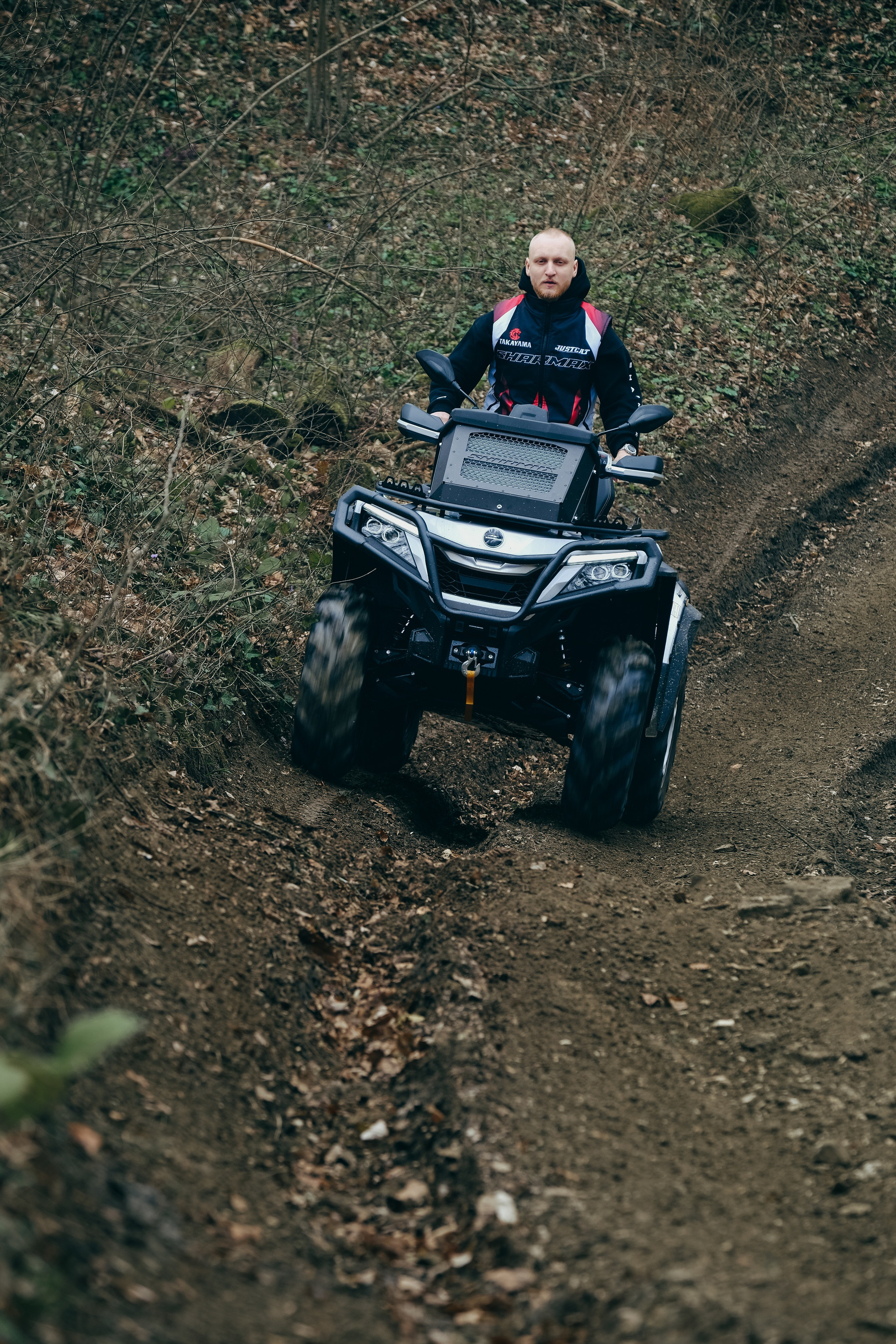 Съемка для Sharmax Moto в Горячем Ключе. Свадебный фотограф Денис Ожигин в Краснодаре и крае. Эмоциональная и стильная съемка вашего дня