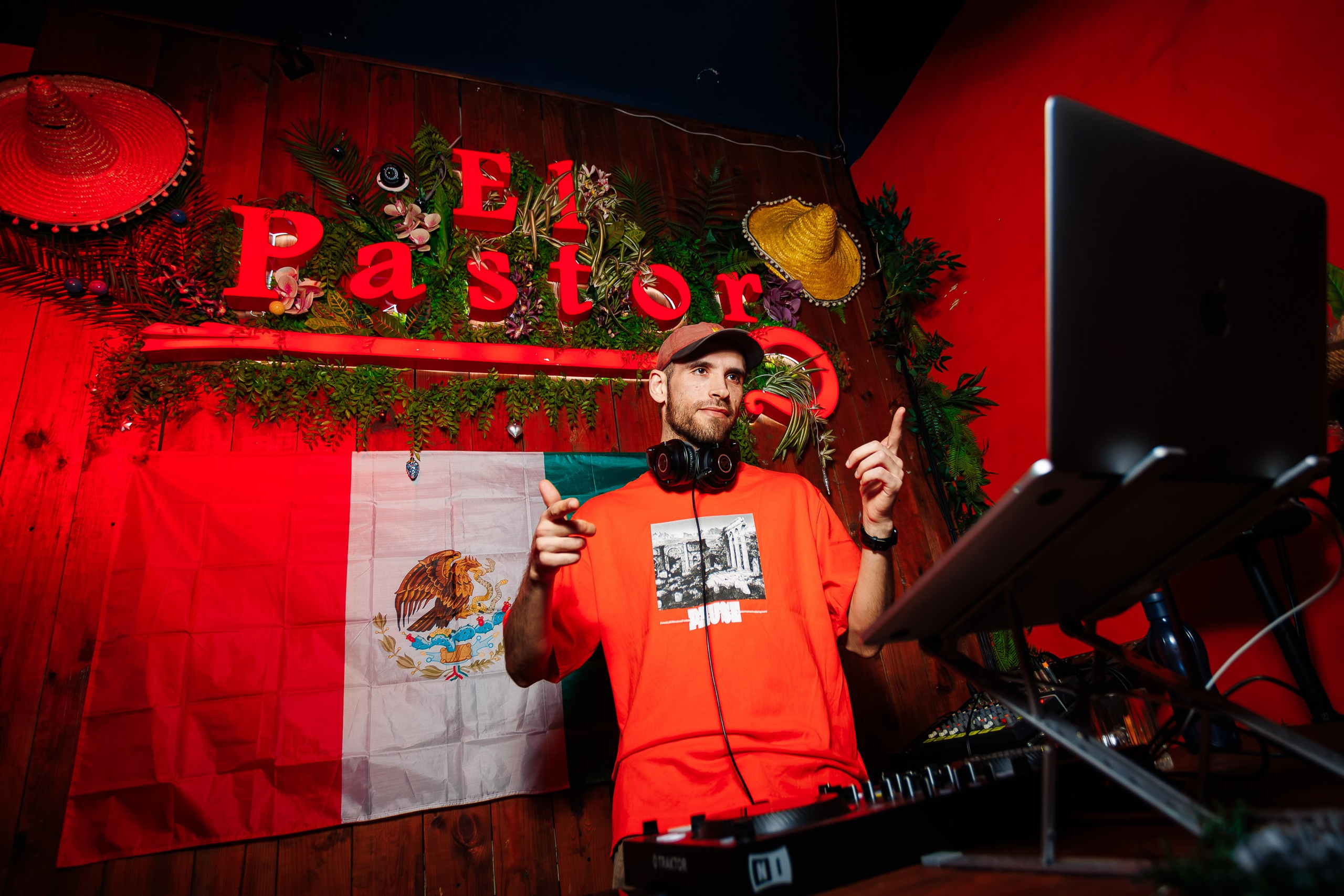 День студента_El Pastor_Симферополь_25.01.2025. Аминов Руслан | Фотограф