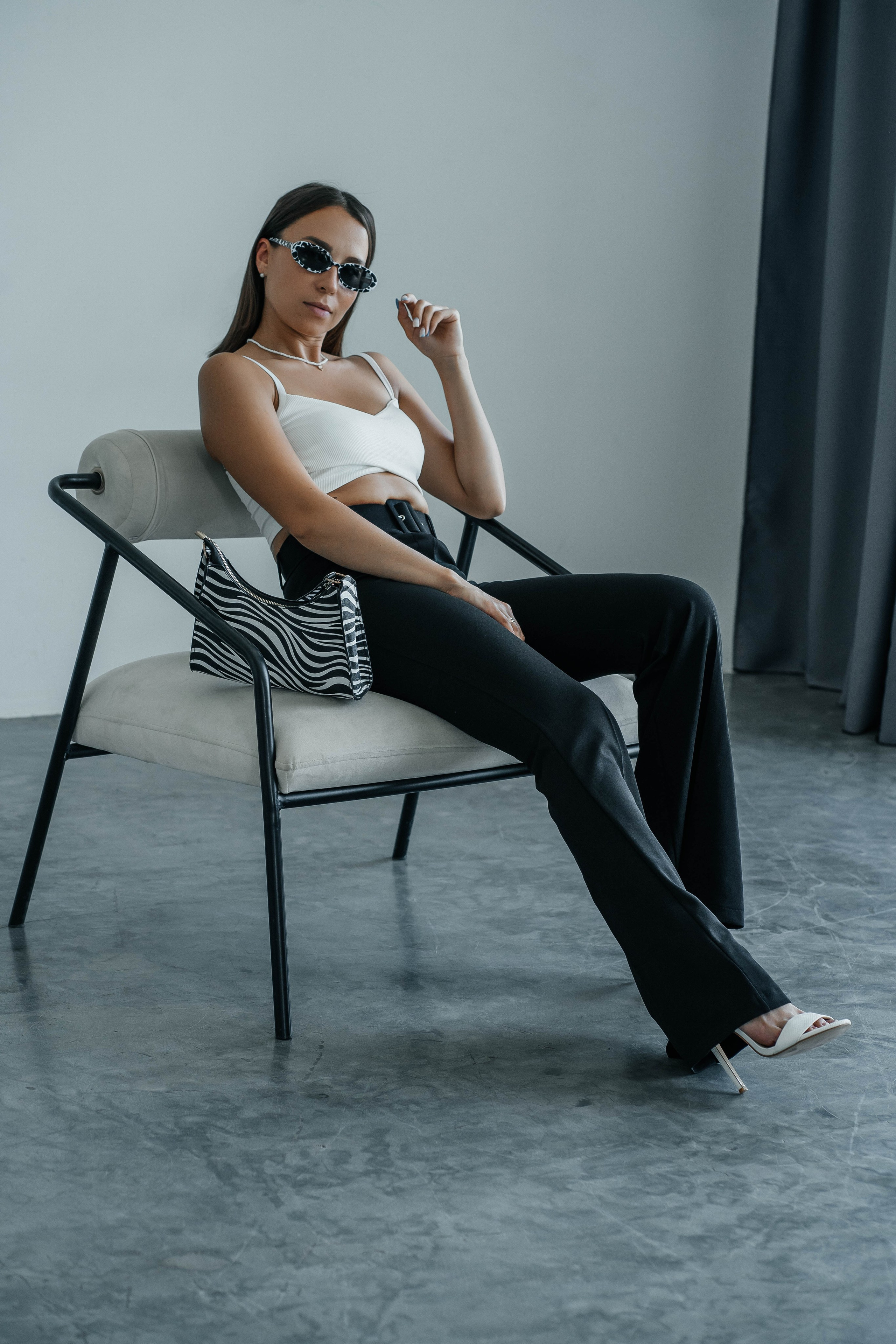 Съемки в интерьере студий. Виктория Алпеева — фотограф по любви