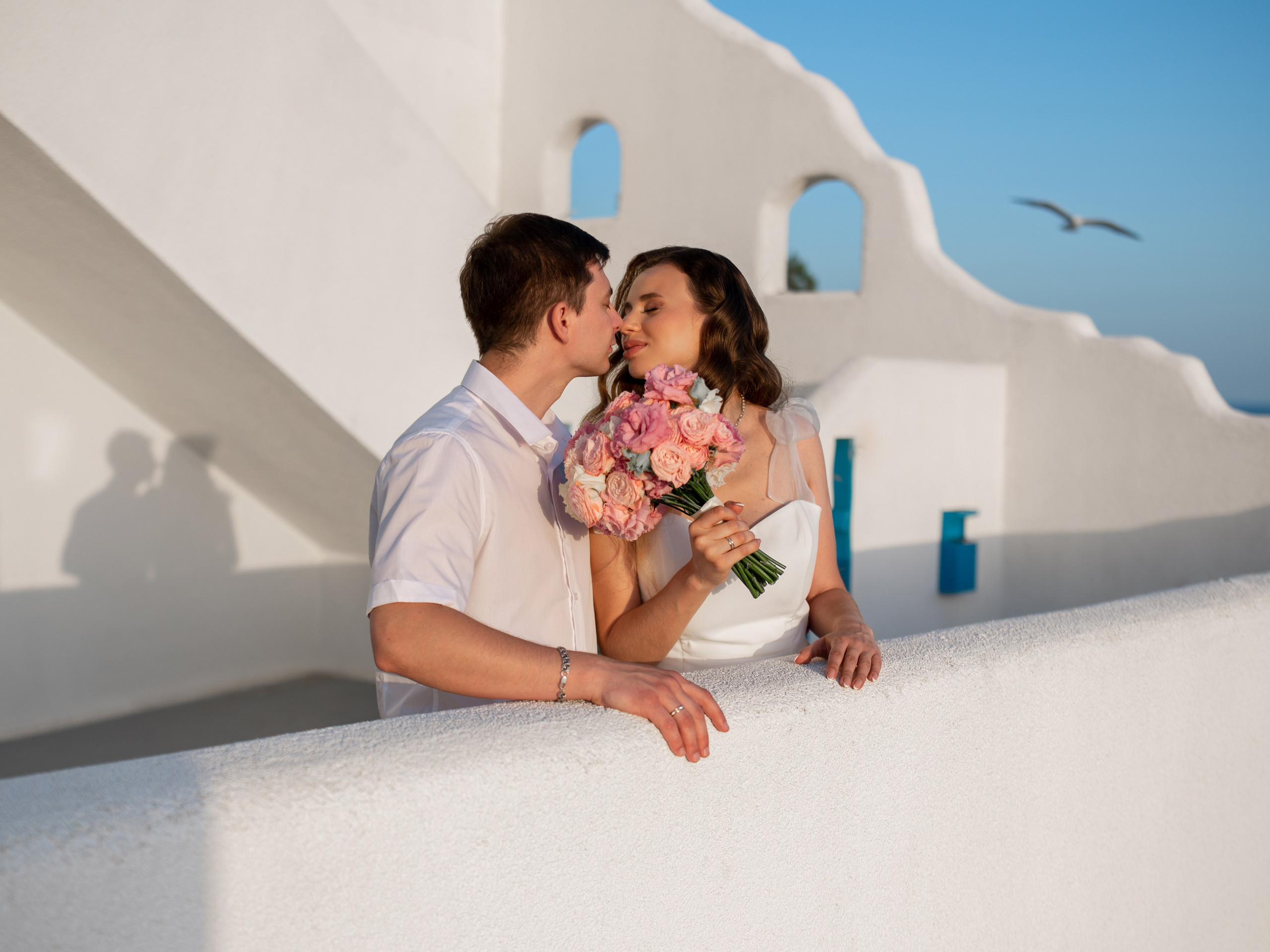 Парная фотосессия на крымском Санторини