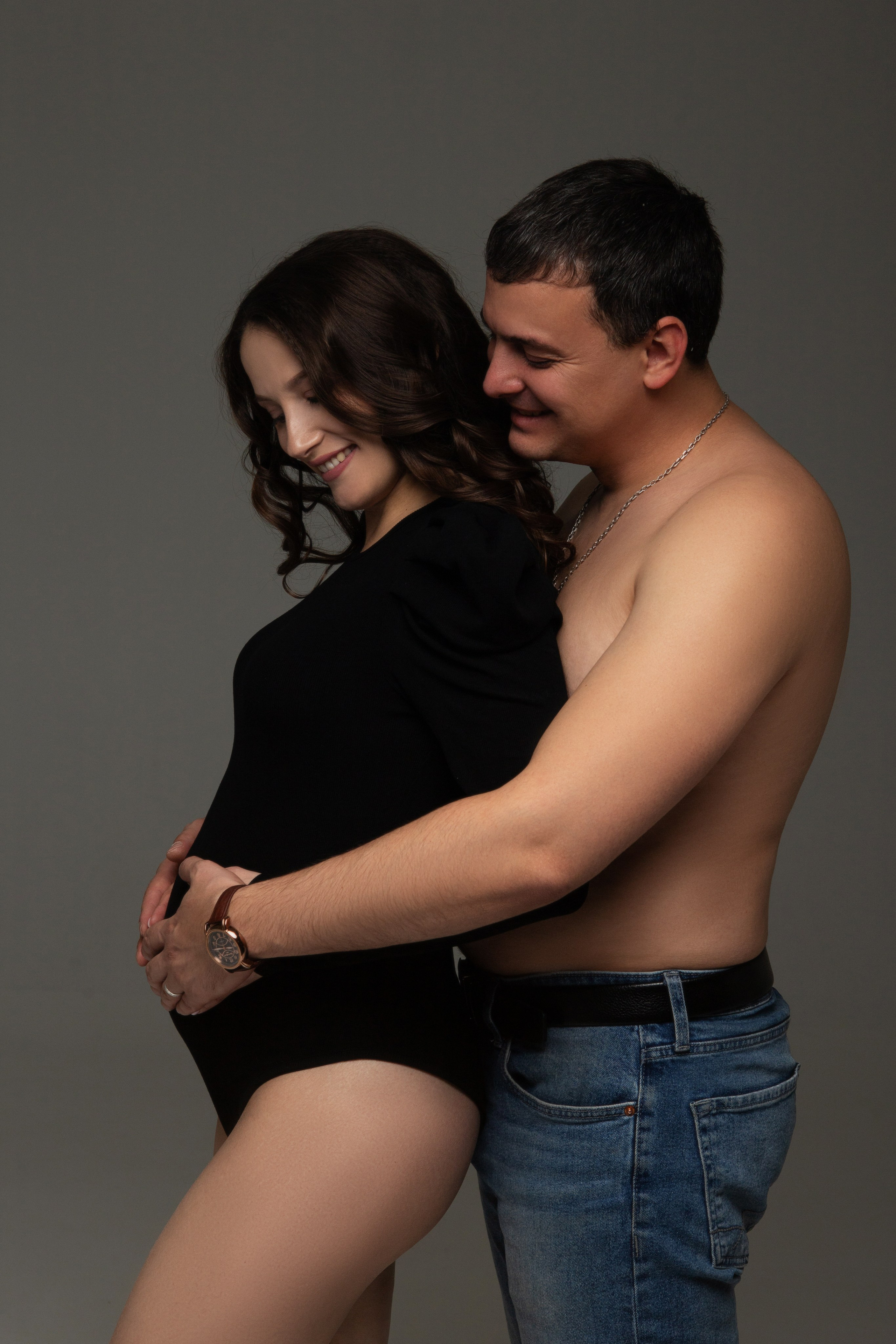 фотосессия беременности с мужем. Фотосессия беременной. Фотосессия беременных в тканях. Летящая ткань для беременных на съемке. Фотограф в иркутске. Фотограф беременности в иркутске. Фотограф беременных в тканях. Женская фотосессия. Фотосессия беременности с мужем. Портрет поколение наследие семейная фотография. семейная фотосессия. семейный фотограф в иркутске