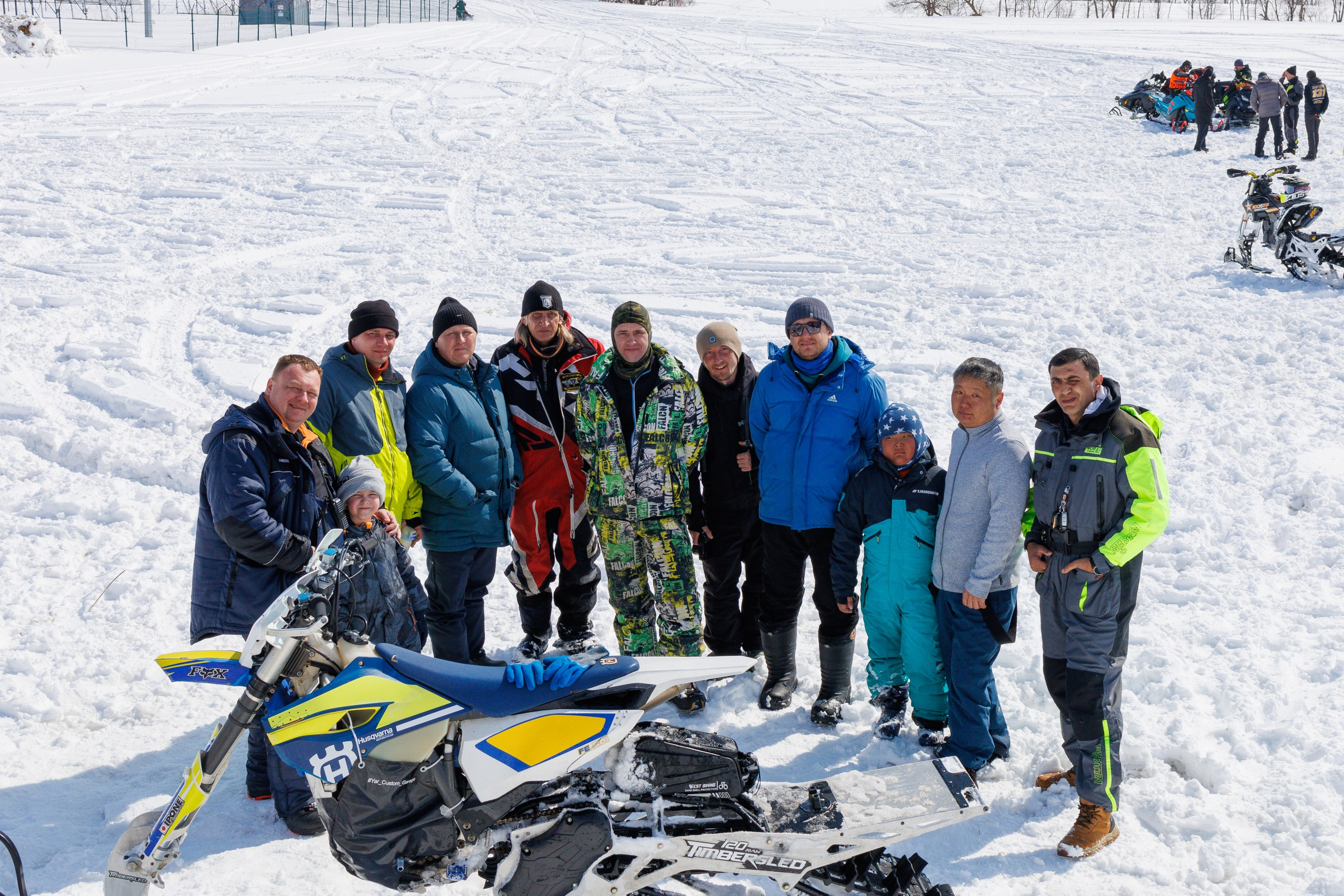Чемпионат Экстрим Эндуро на сноубайках. Свадебный, семейный и репортажный фотограф в Южно-Сахалинске Артур Петросян