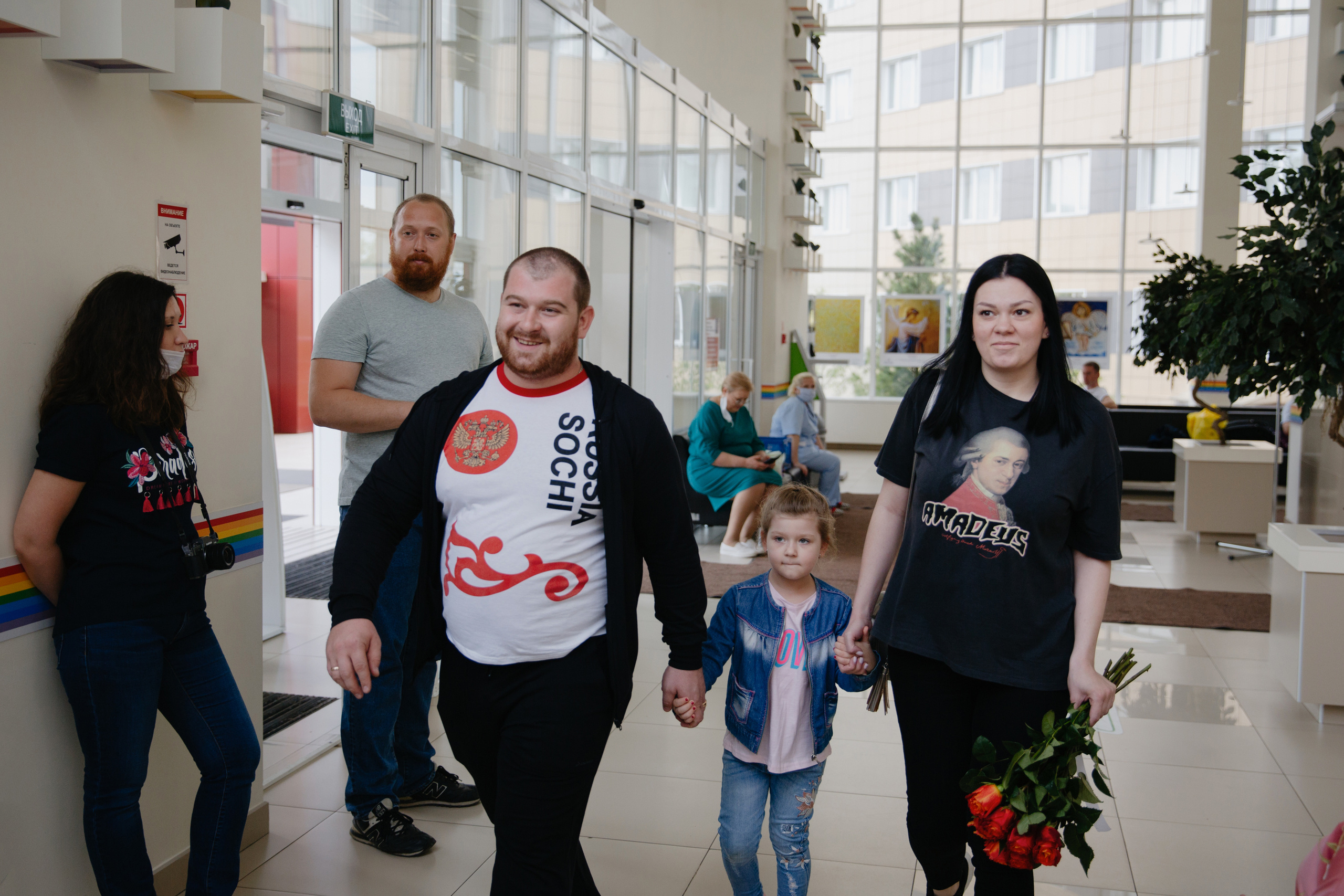 Выписка из перинатального центра. Марина Соколова. Контентный и семейный фотограф г. Красноярск