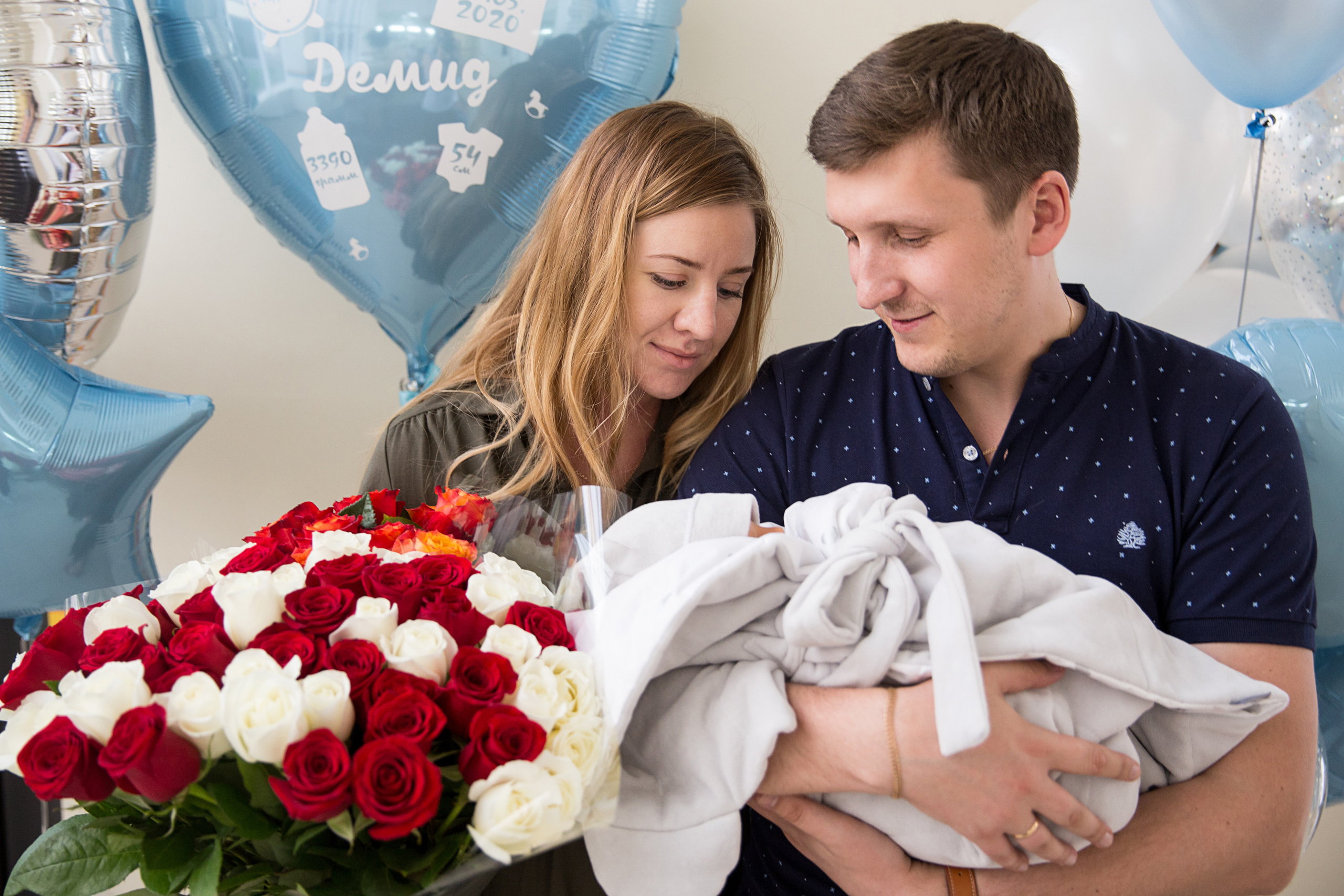 Выписка из перинатального центра. Марина Соколова. Контентный и семейный фотограф г. Красноярск