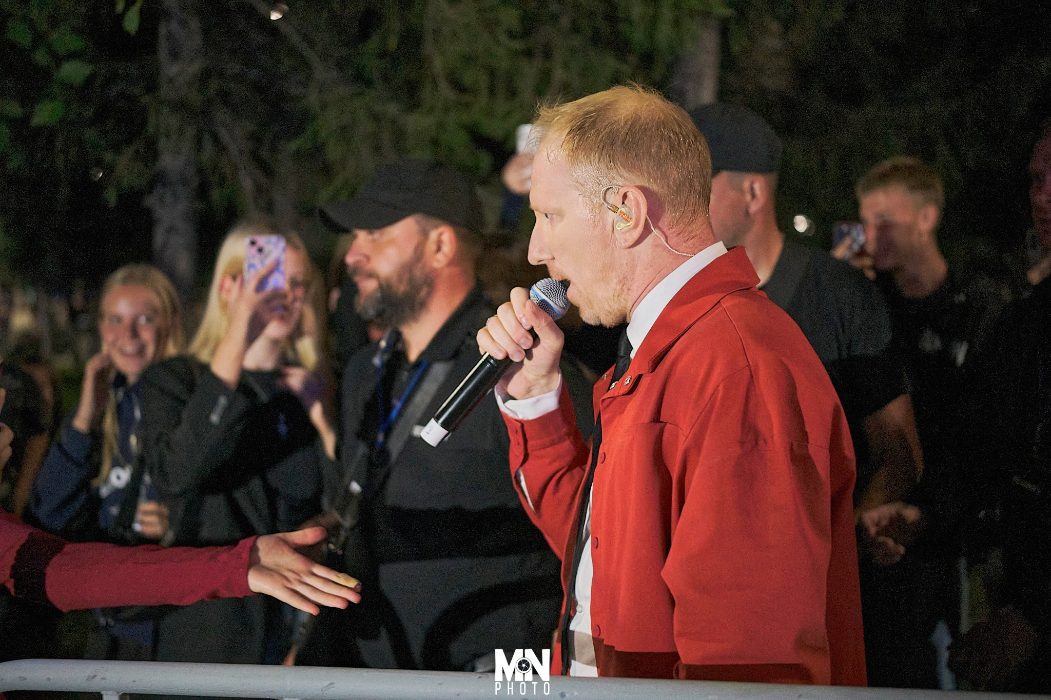 Сила музыки, сила духа! День Шахтера в Междуреченске, ДК “Распадский” и “Братья Грим” - это было настоящее единение! Никита Максимов почувствовал эту силу.