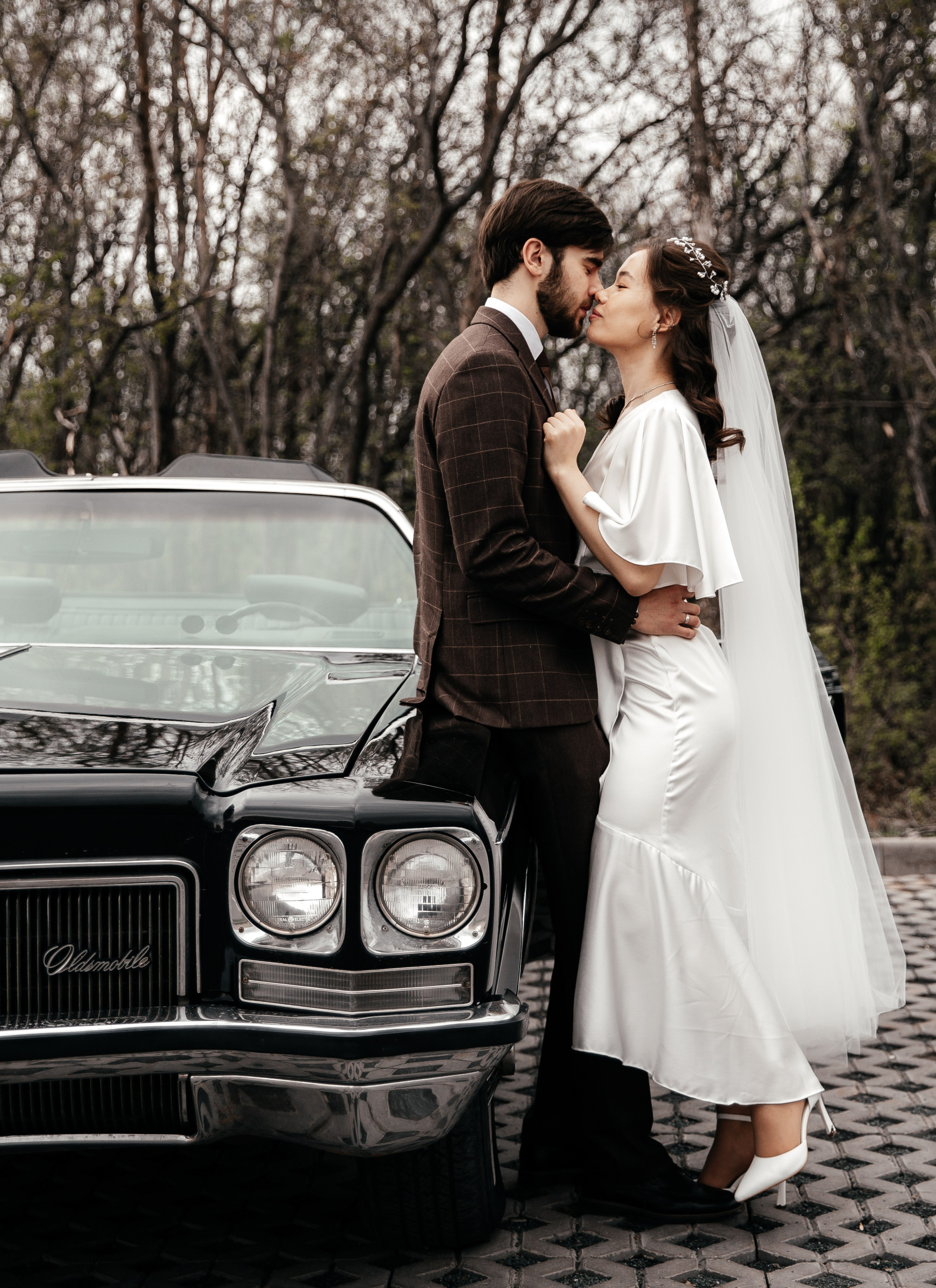Кинематографичная фотосессия с кабриолетом — Влад и Эля. Свадебный фотограф в Оренбурге Илья Володьков