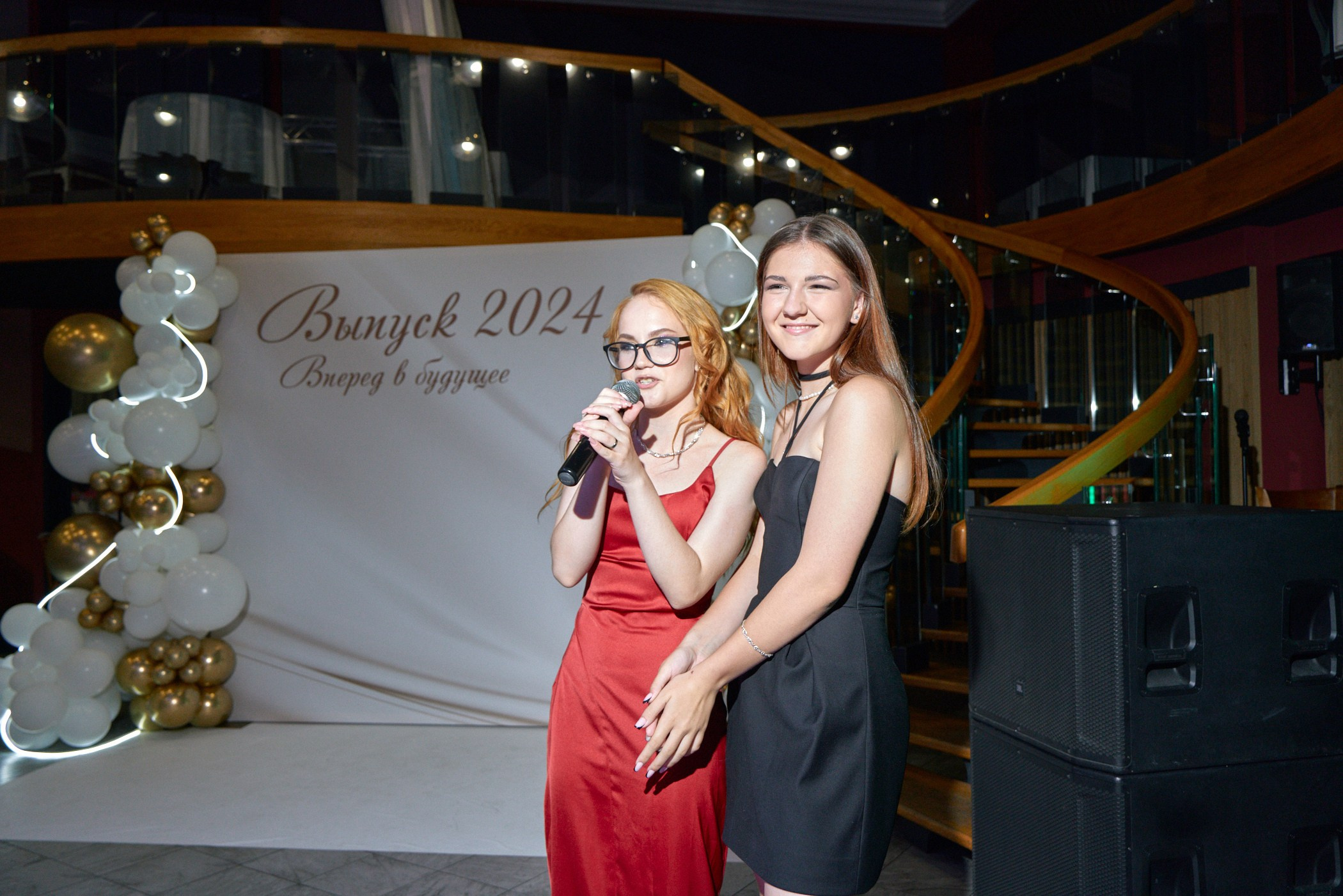 Фоторепортаж выпускного вечера. Профессиональный фотограф в Анапе Артем Ковальский