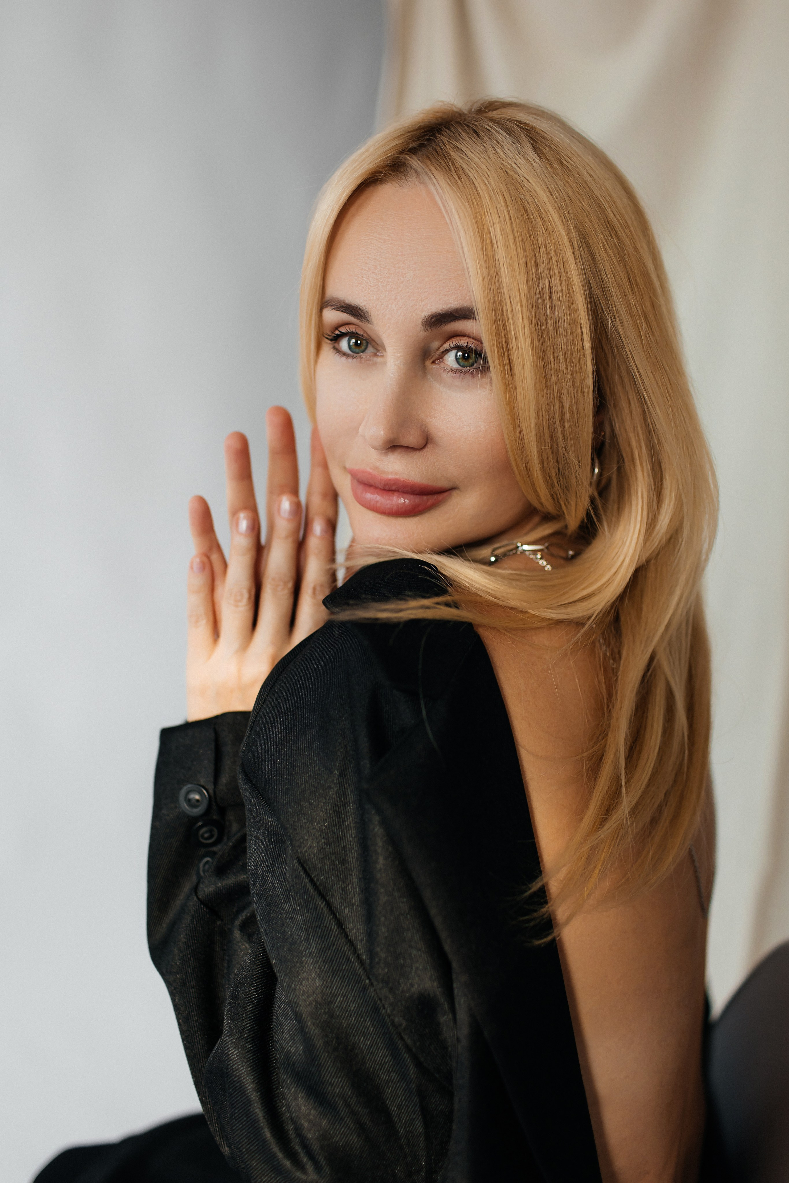 Женский портрет. Фотограф Лодейное Поле Екатерина Герасимова в Санкт-Петербурге и Лен. области