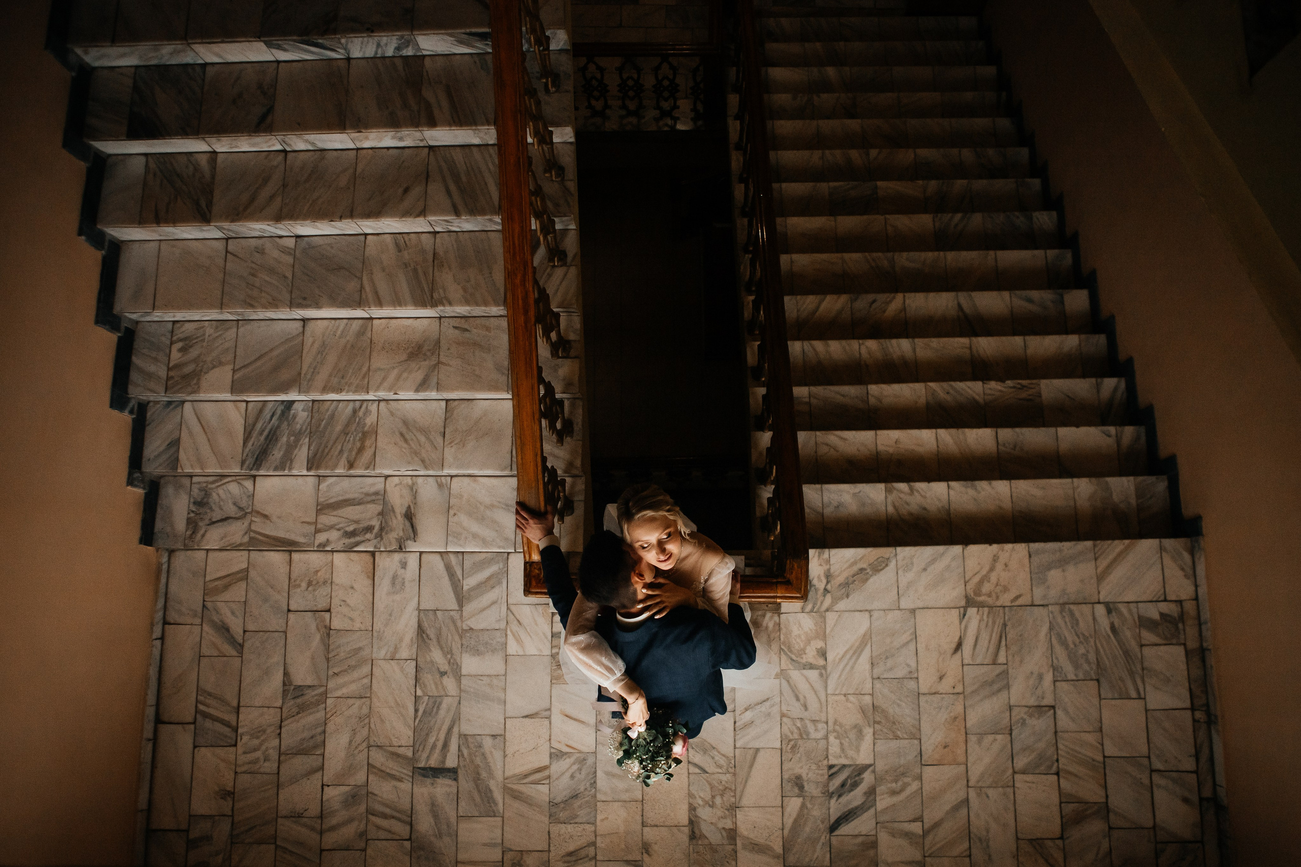 Евгения и Николай утренние сборы. Свадебный фотограф Виктория Чуйко Магнитогорск. Визуал для бизнеса