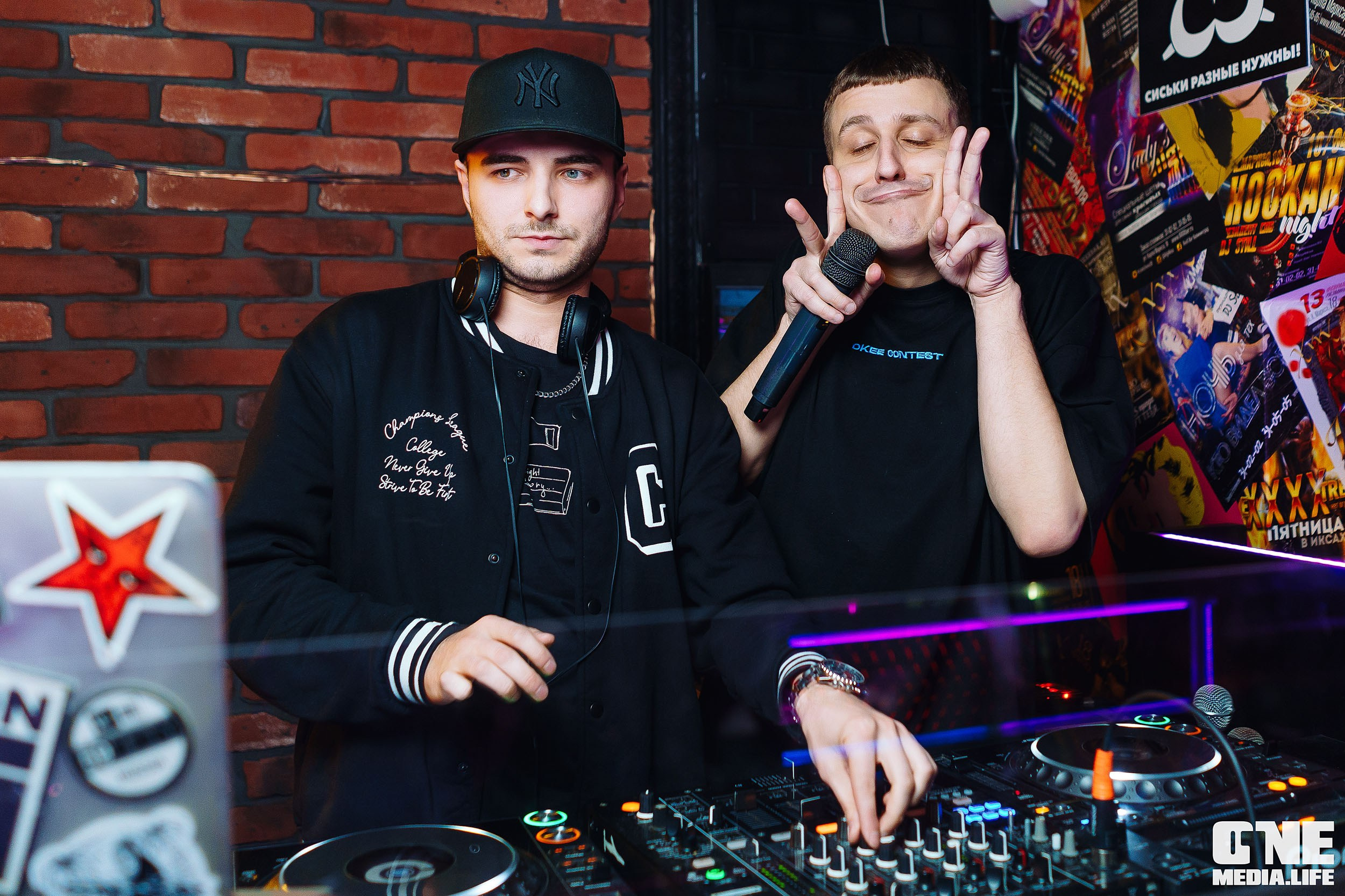 Фоторепортаж из бара XxxX. One Media Life: фоторепортажи, фотоотчеты с мероприятий и заведений