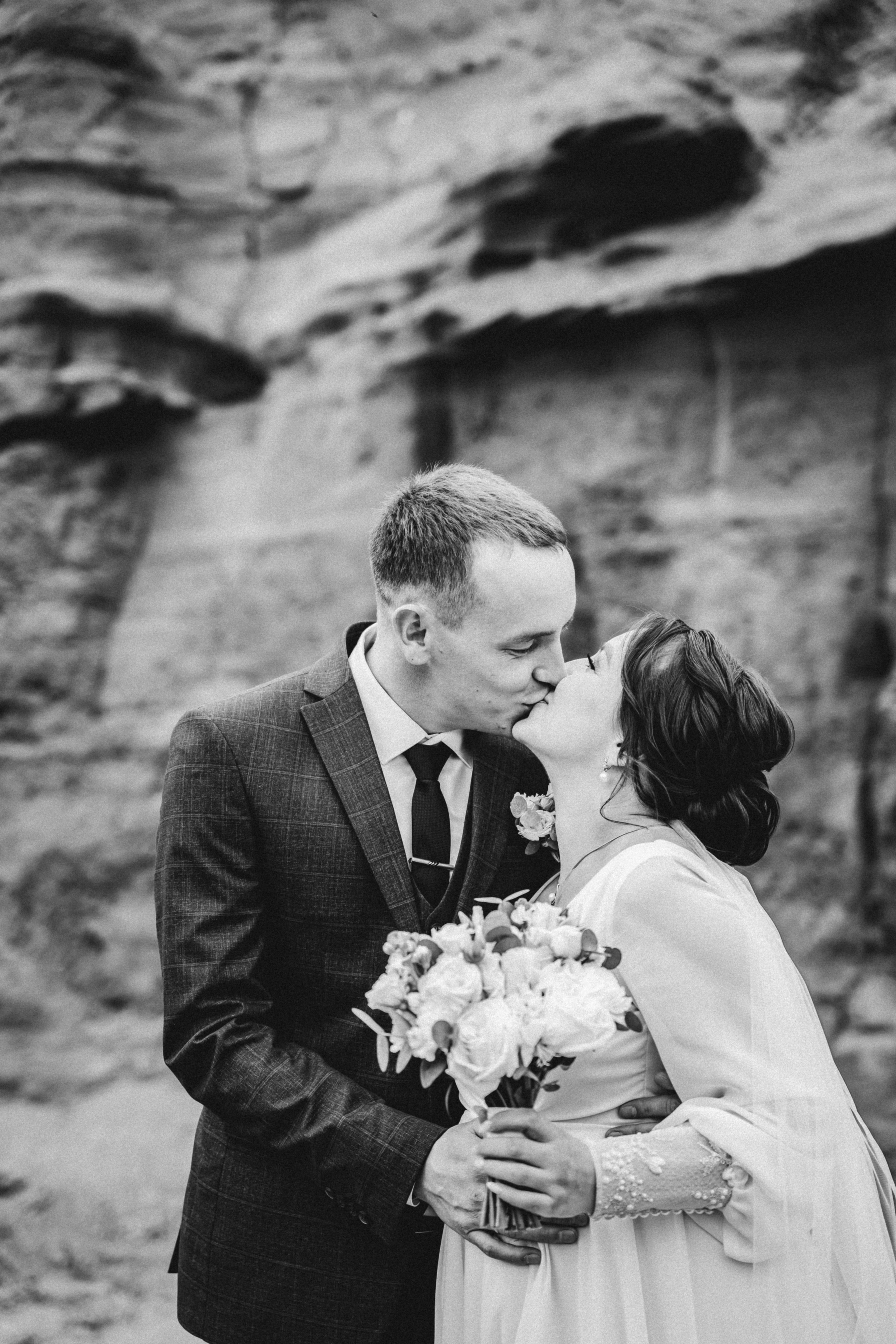 Александр и Елена. Черно белая свадьба сентября