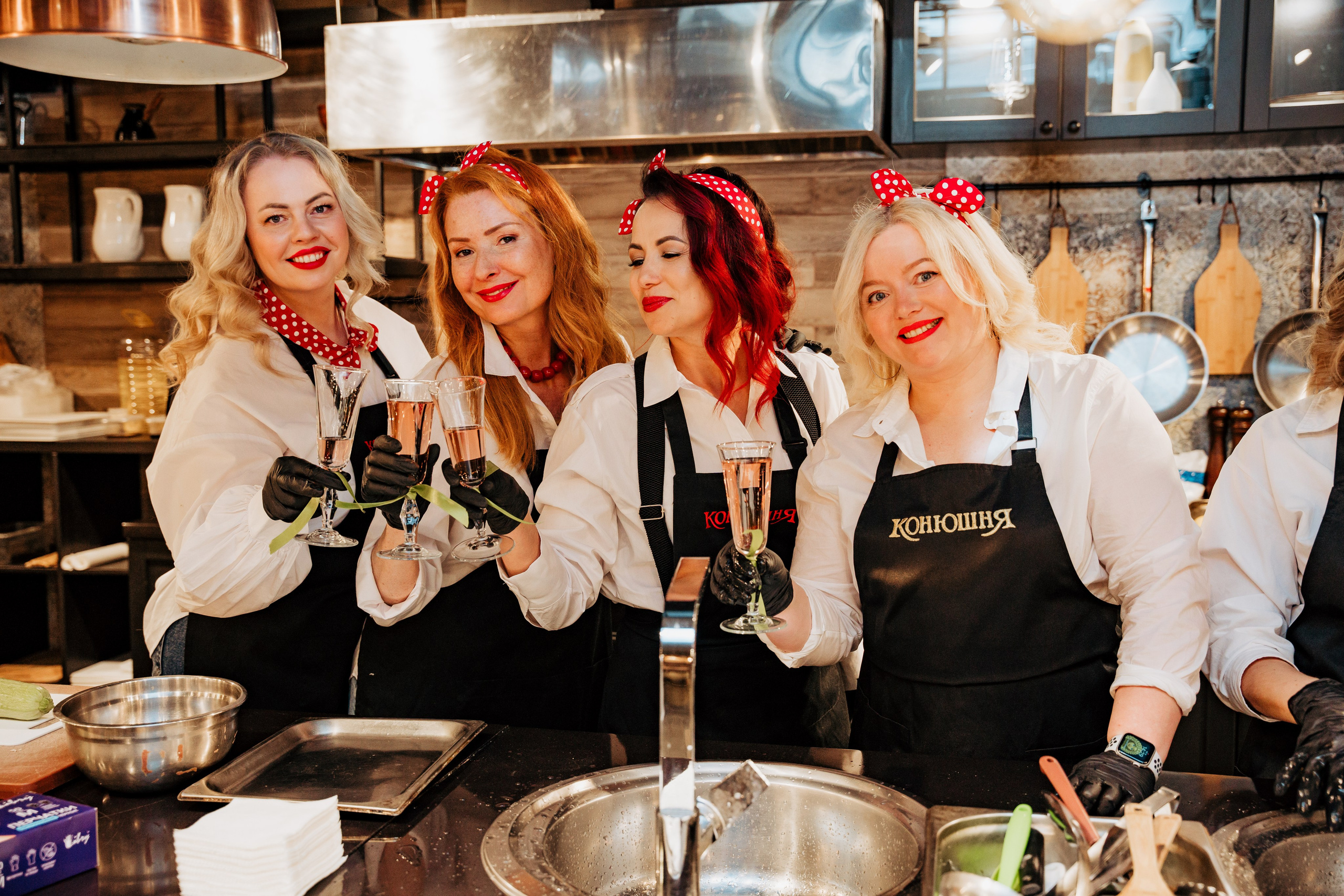 8 марта только так