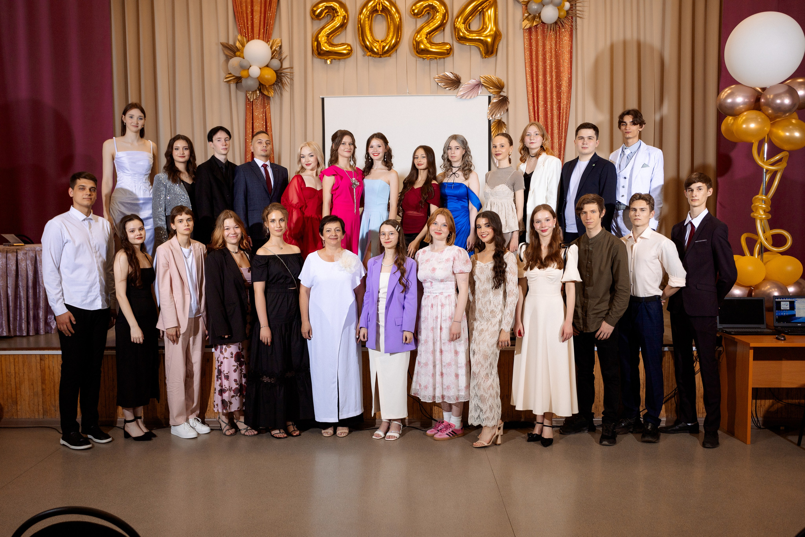 ВРУЧЕНИЕ АТТЕСТАТОВ: Пример. Все фото. Профессиональный фотограф в Ижевске Леша Петров