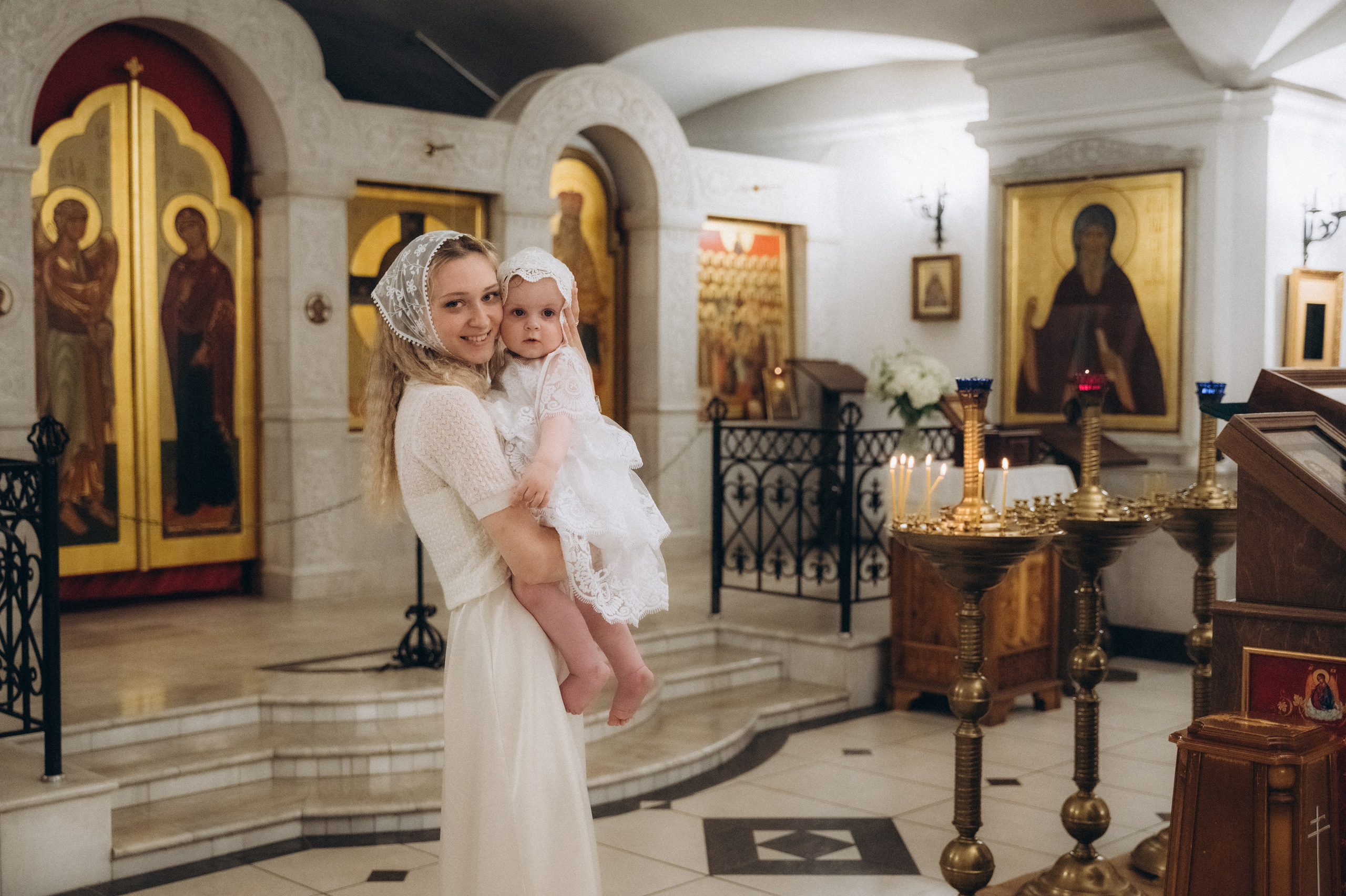 Крещение Владиславы (Криптовый храм в честь собора Новомучеников и Исповедников земли Белорусской). Семейный фотограф в Минске Дарья Дреко