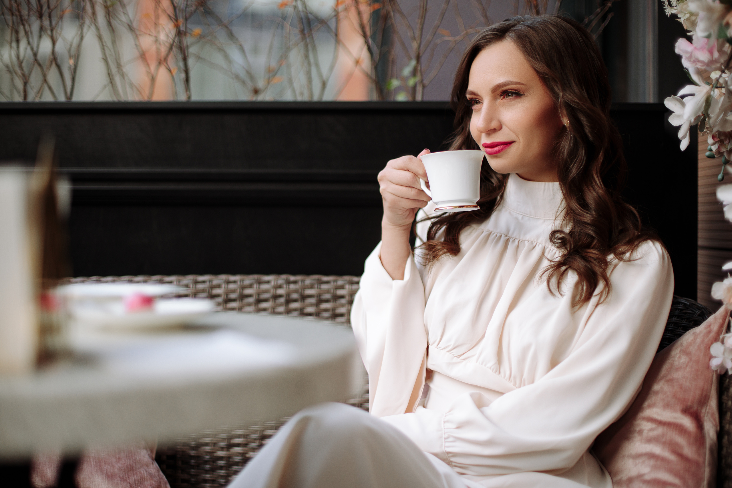 фото девушки  с кофе Санкт-Петербург