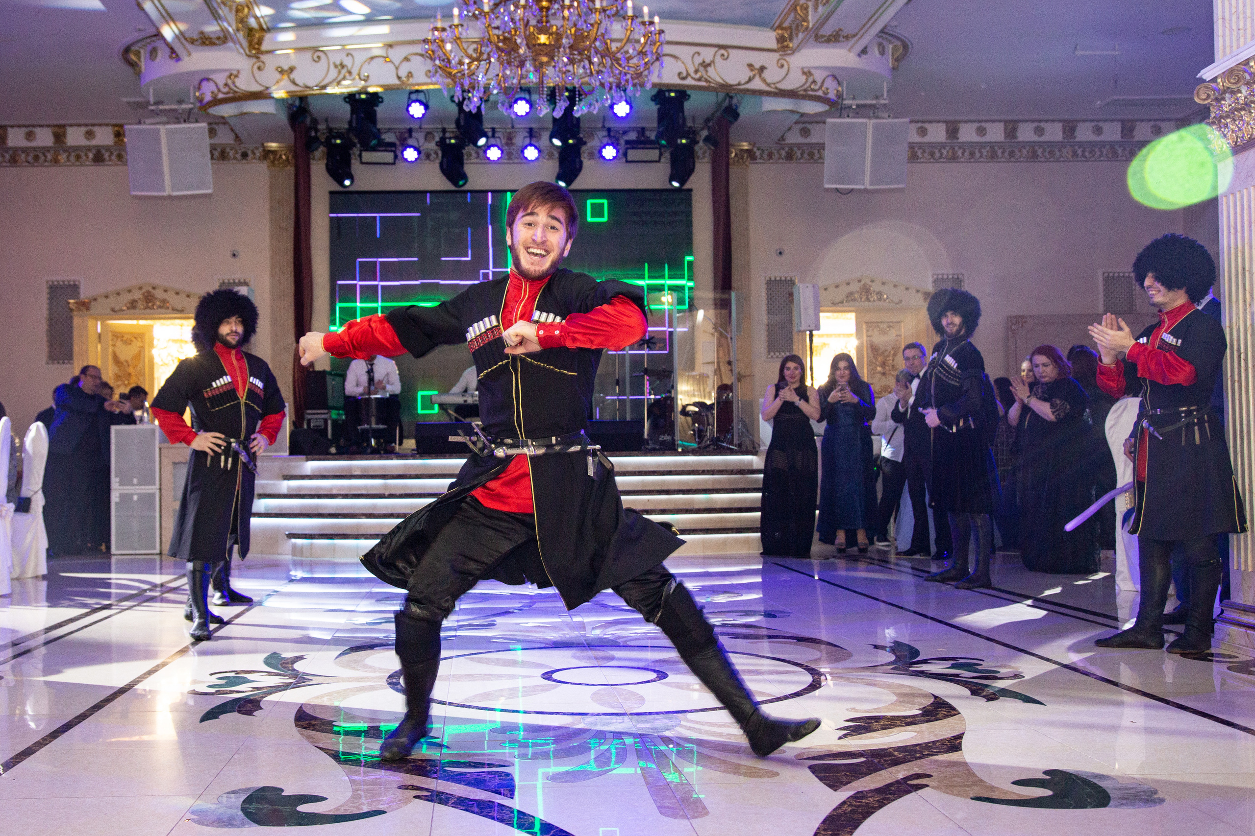 Фотограф и дизайнер Валерий Хотеев