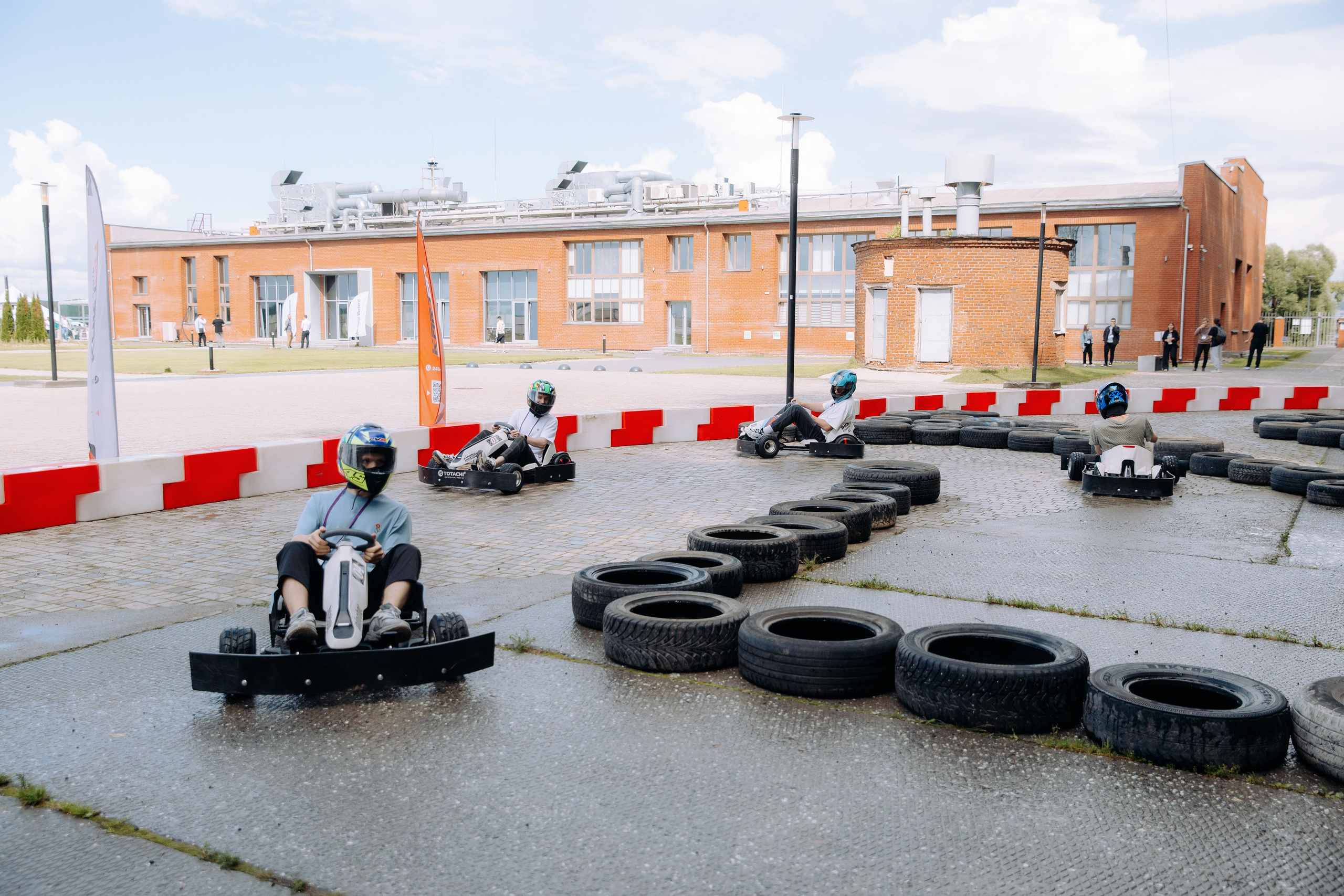 Ural Digital Weekend 2024. Фотосъемка свадебных, семейных и корпоративных мероприятий в Перми