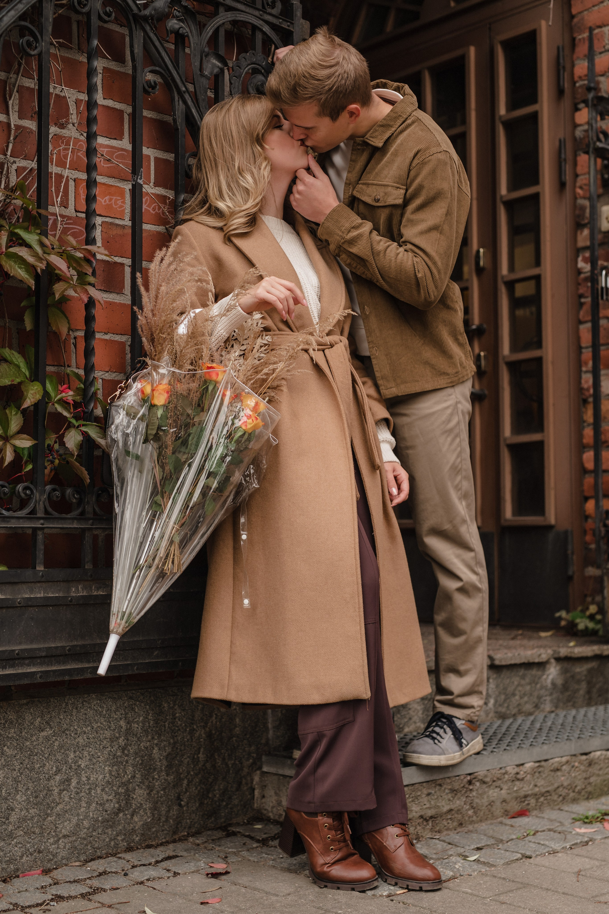 Emilia and Ettu. Family and content photographer