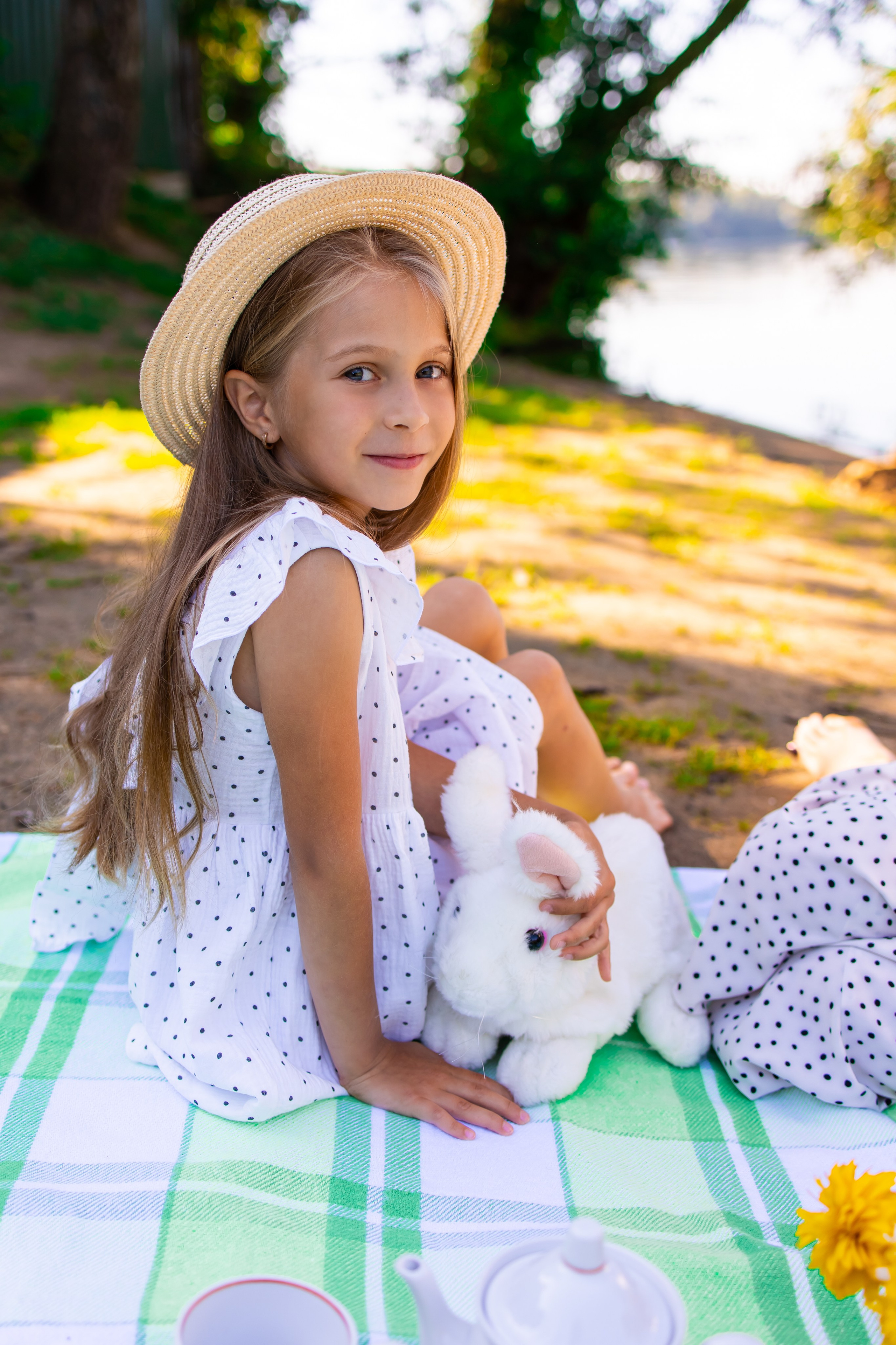 Настя и Катя пикник. Оксана Ромашкина- семейный и ньюборн фотограф из Москвы