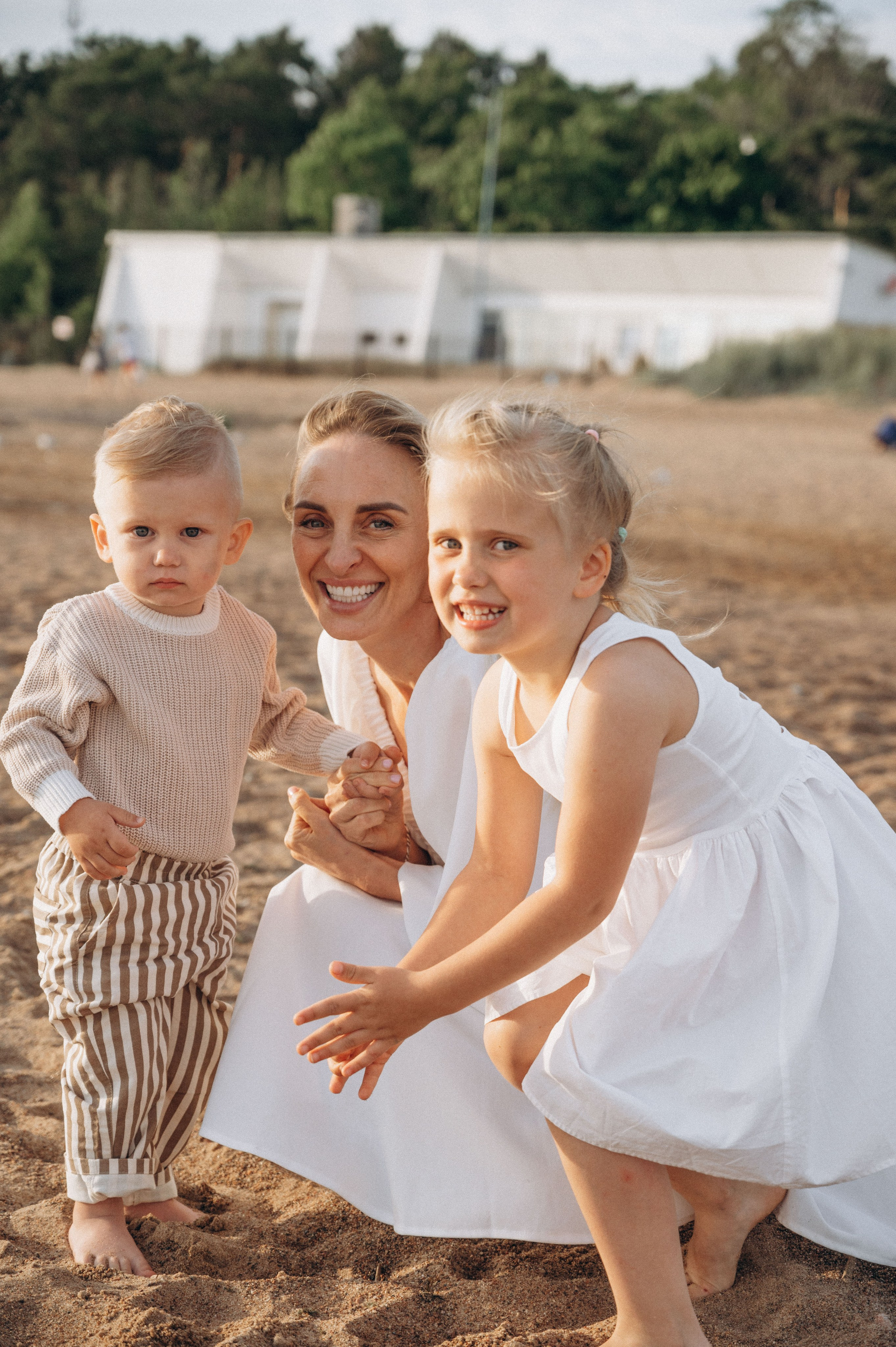 Юлия. Профессиональный фотограф беременности в СПБ. Стильные фотосессии беременности в стиле минимализм и классическая фотография