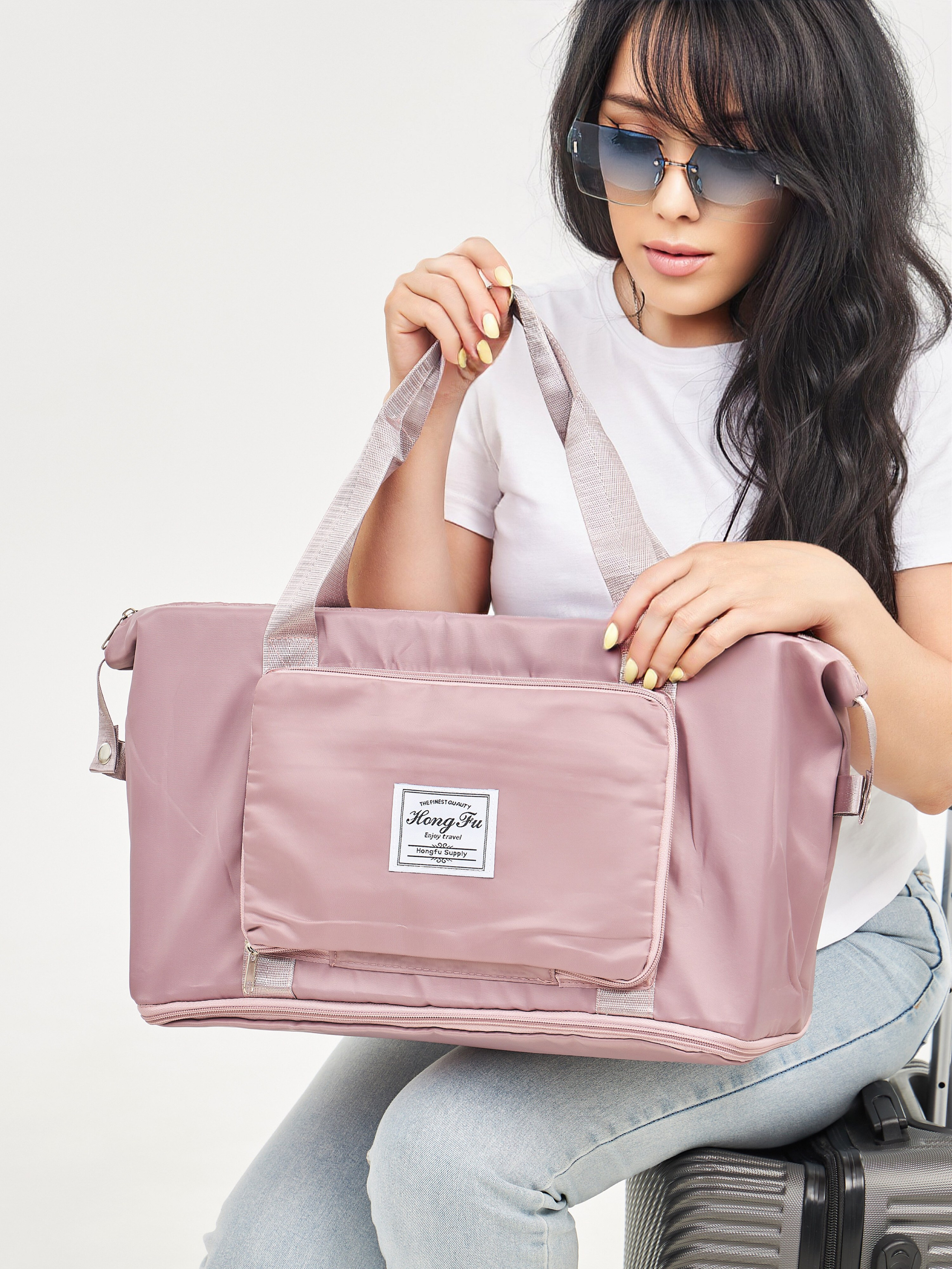 Фотосъемка сумок для маркетплейсов. Алексей Темнов — фотограф в Пятигорске