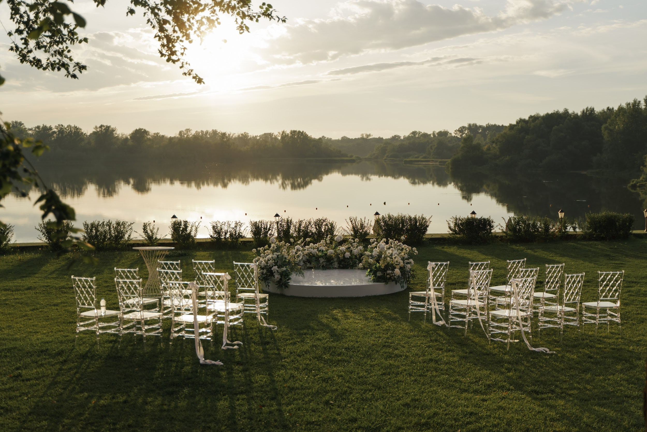 Современная классика. Свадебное агентство Reverence Самара