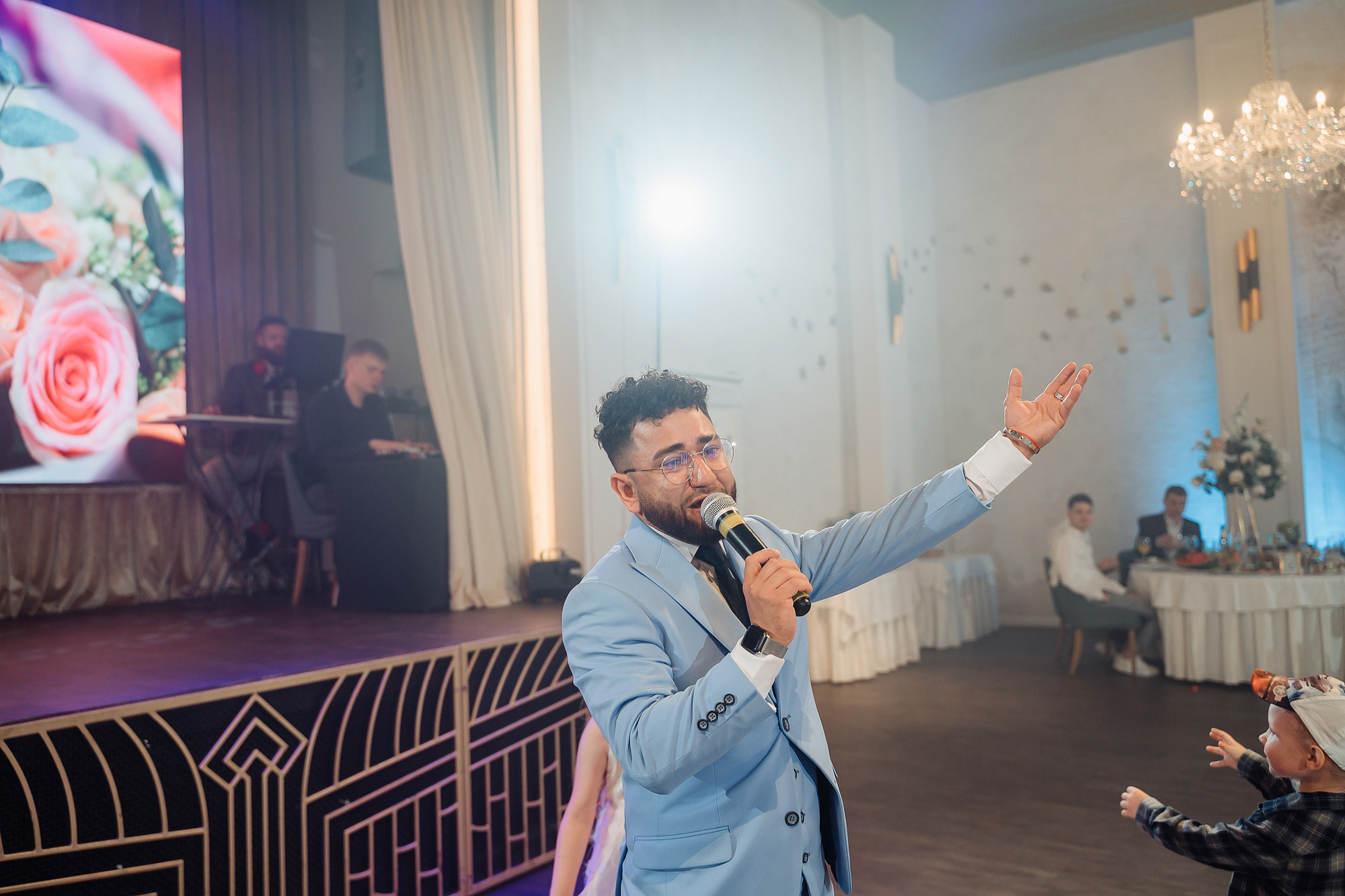 Свадьба Челнах  - Банкетный зал Папа Вилла. Свадебный Фотограф Казань Челны