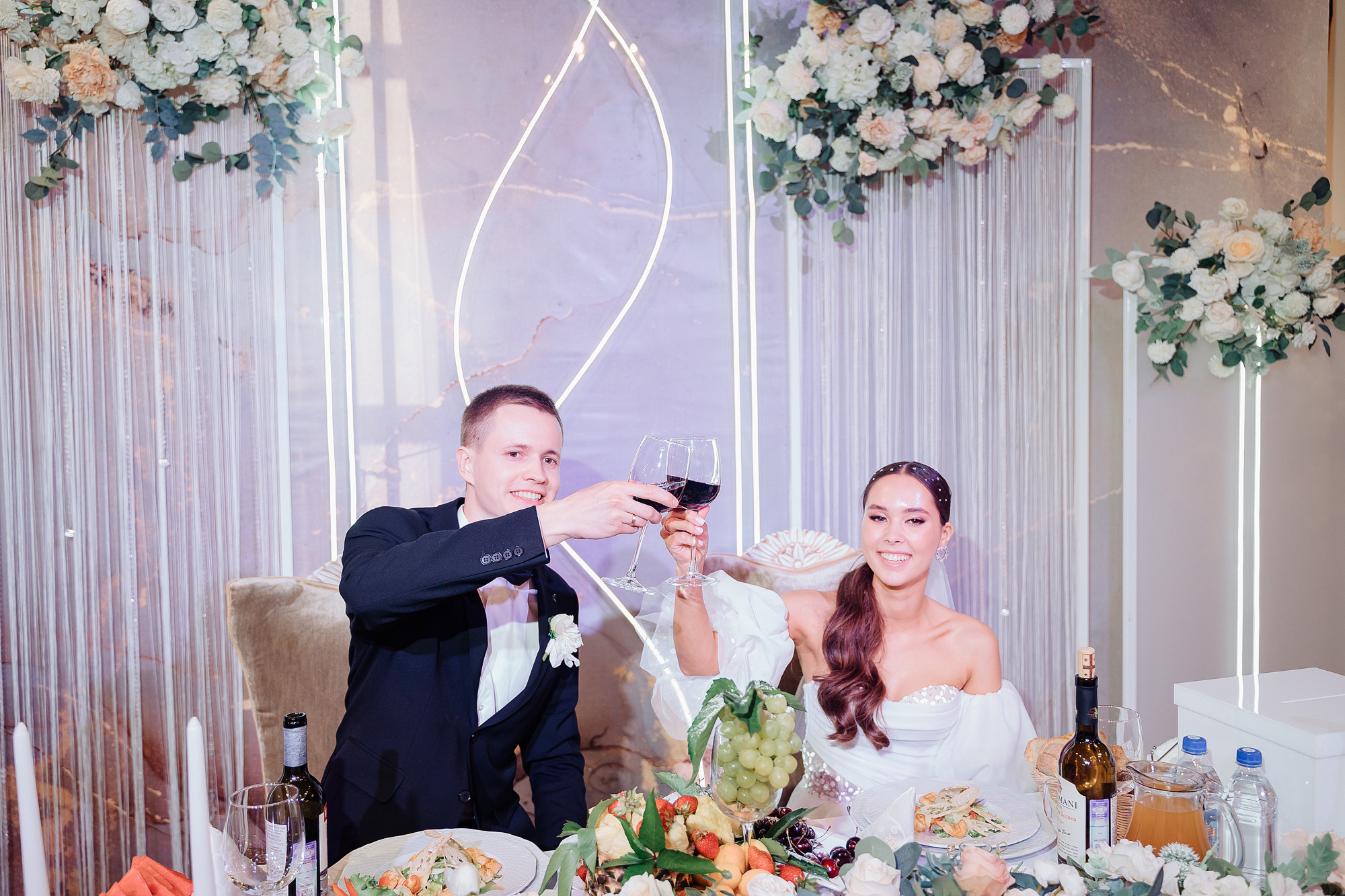 Свадьба Челнах  - Банкетный зал Папа Вилла. Свадебный Фотограф Казань Челны