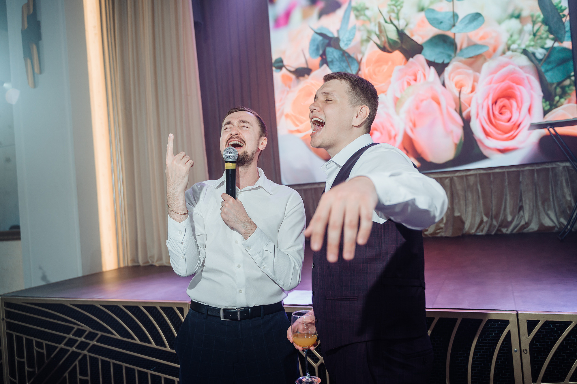 Свадьба Челнах  - Банкетный зал Папа Вилла. Свадебный Фотограф Казань Челны