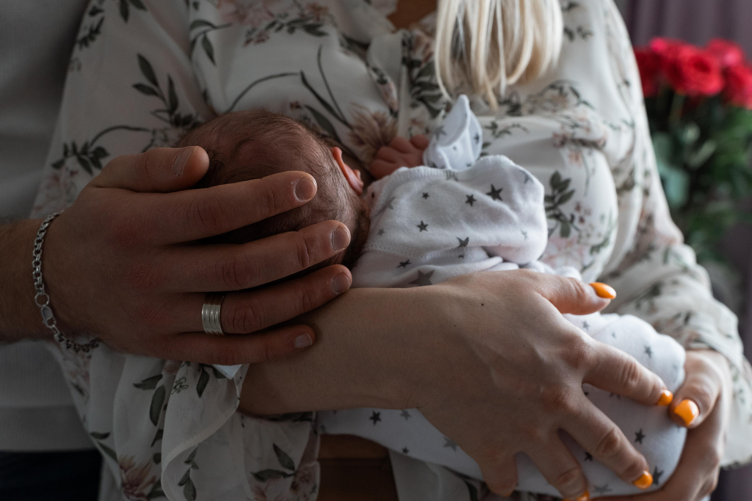 Счастье дома. Выписка. 28/09/2021. Фотографы на роды в Москве. Фото и видео родов. Фотопроект «Продолжение рода»