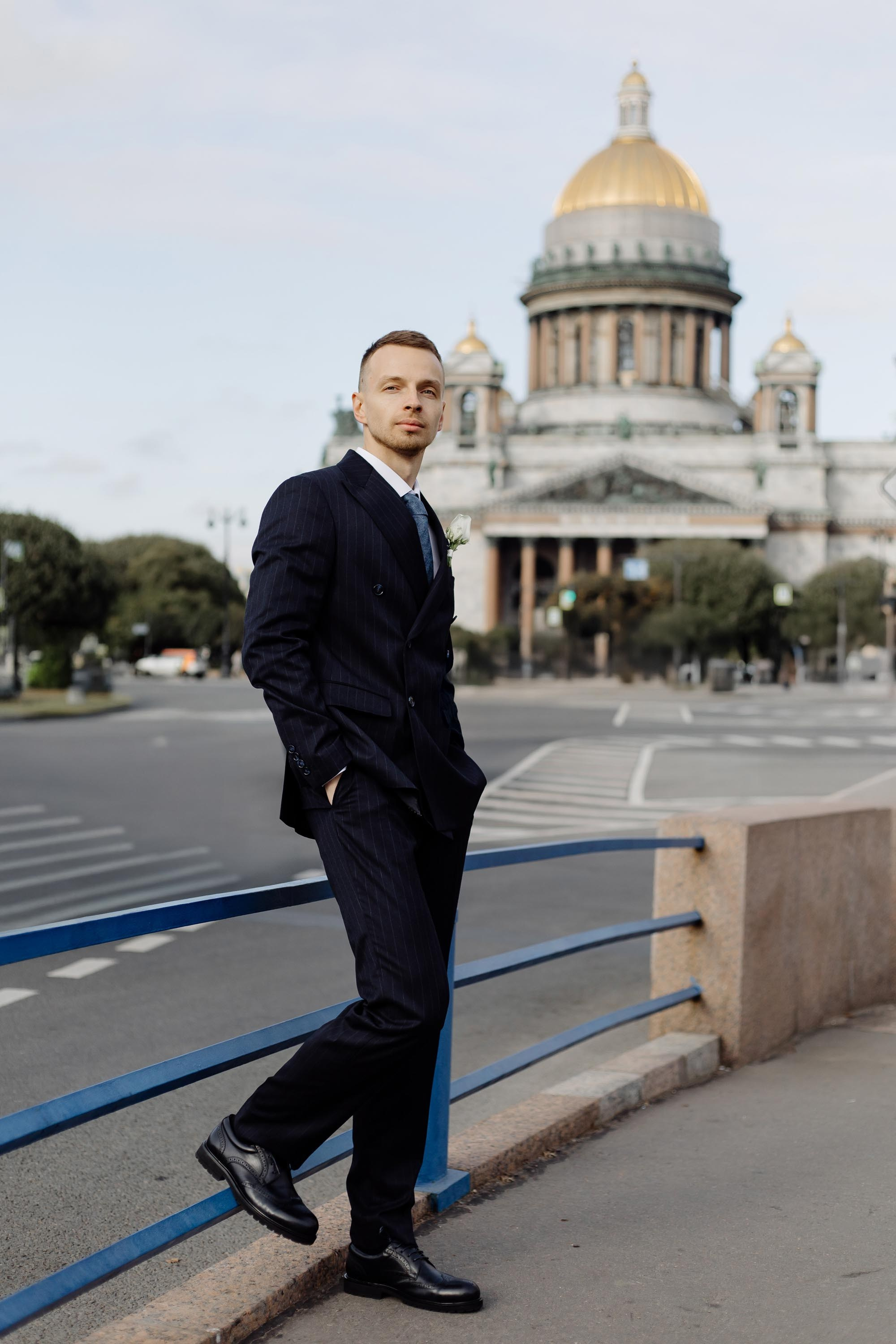 позирование для мужчины