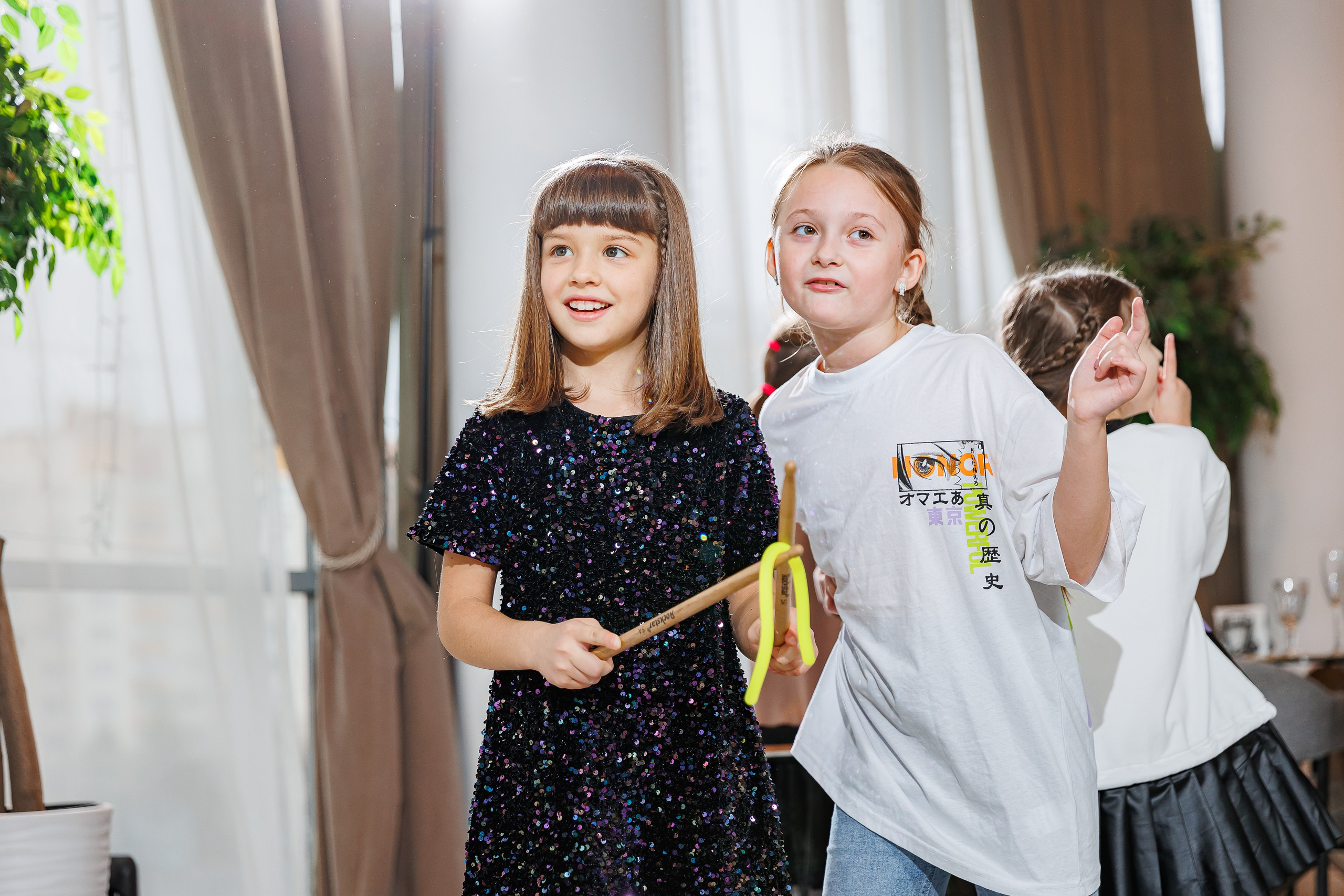 День рождения Насти «Венсдэй во Вкусотеррии». Семейный и детский фотограф Комина Елена, Власиха, Одинцово