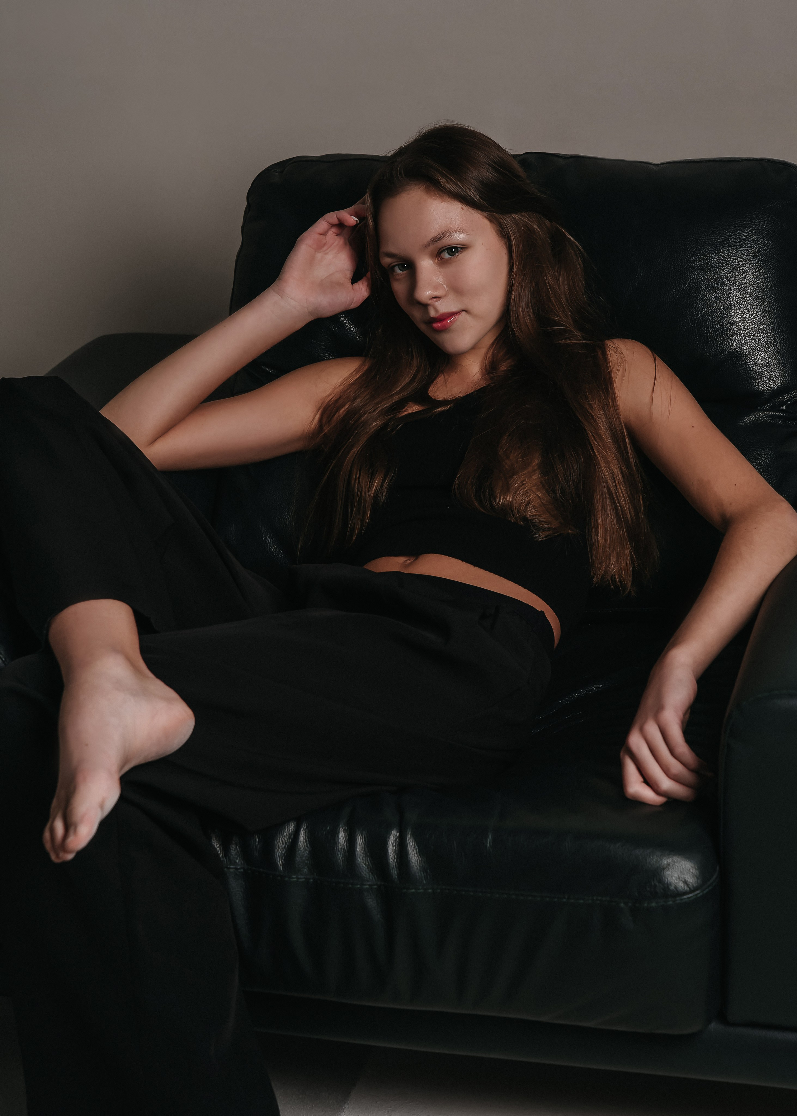 Фотосессия в студии девушки, семейная в Сочи, Адлере. Алина Бернд — свадебный и индивидуальный фотограф в Сочи и Адлере