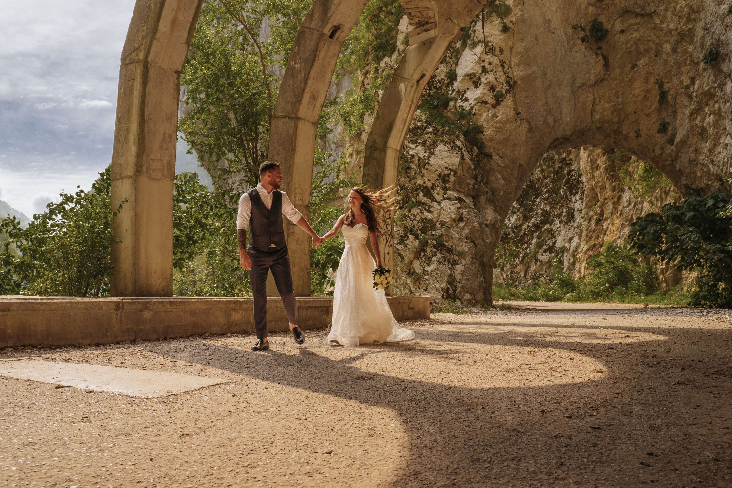 Свадебная фотосессия на море и в горах в Сочи. Алина Бернд — свадебный и индивидуальный фотограф в Сочи и Адлере