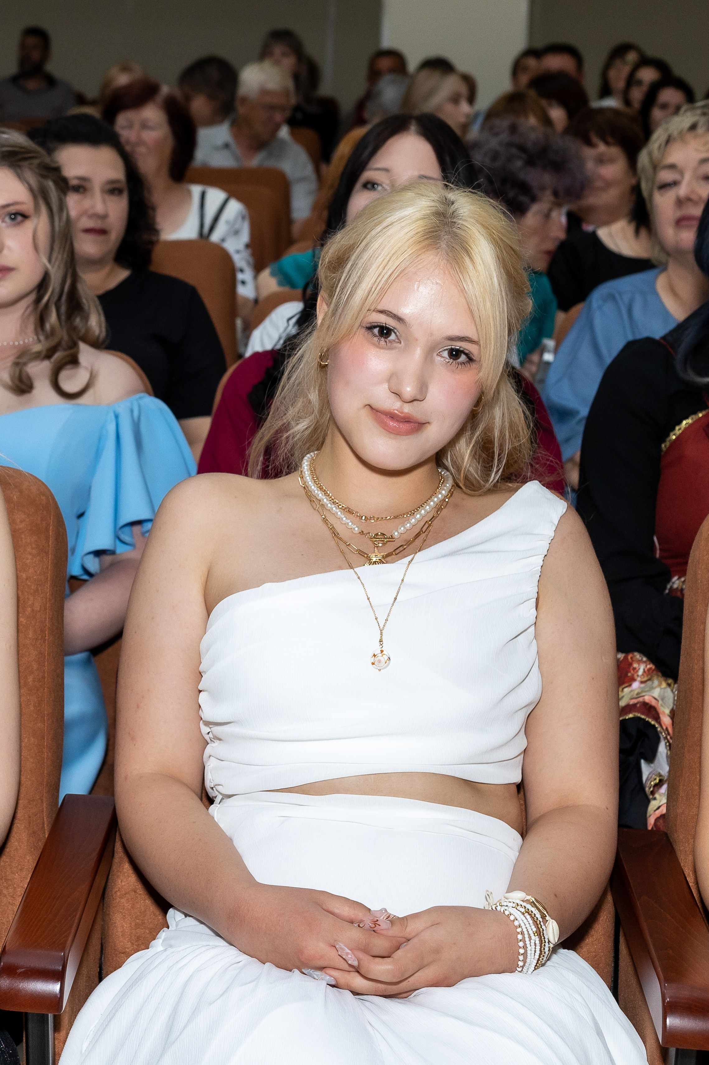 Вручение аттестата 2025. Выпускные альбомы Майкоп, Краснодар Елена Золотарева