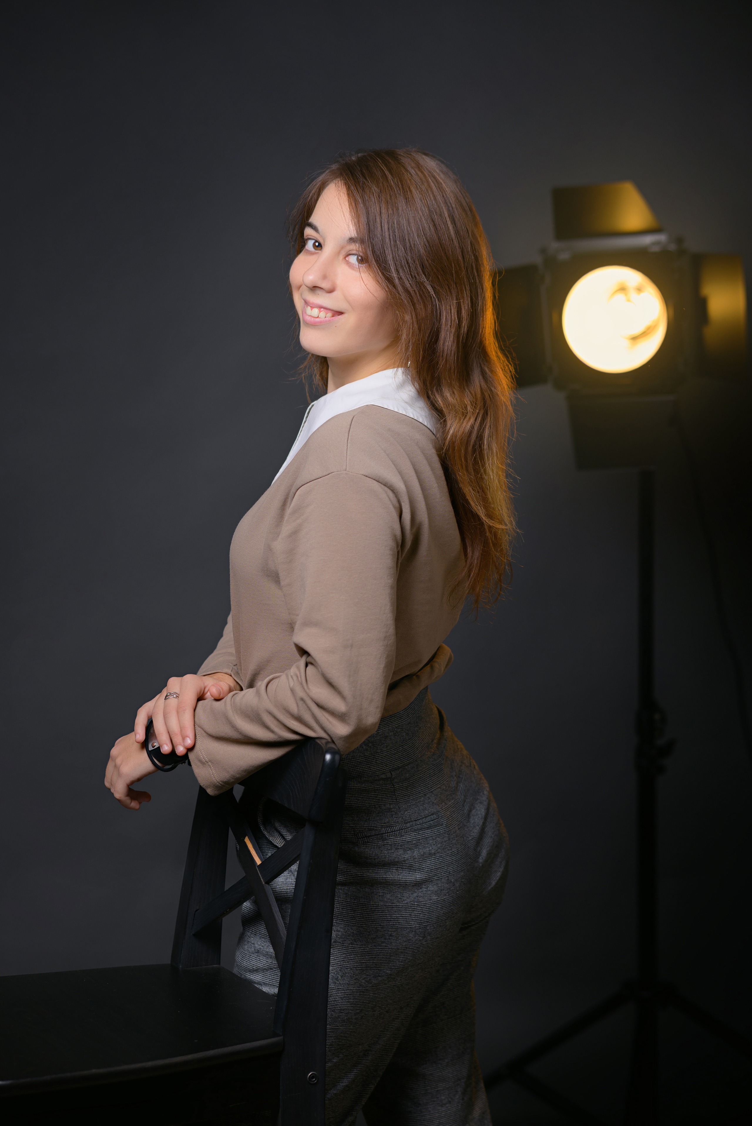 Портреты «классика» (серый фон). BookVa-выпускные альбомы