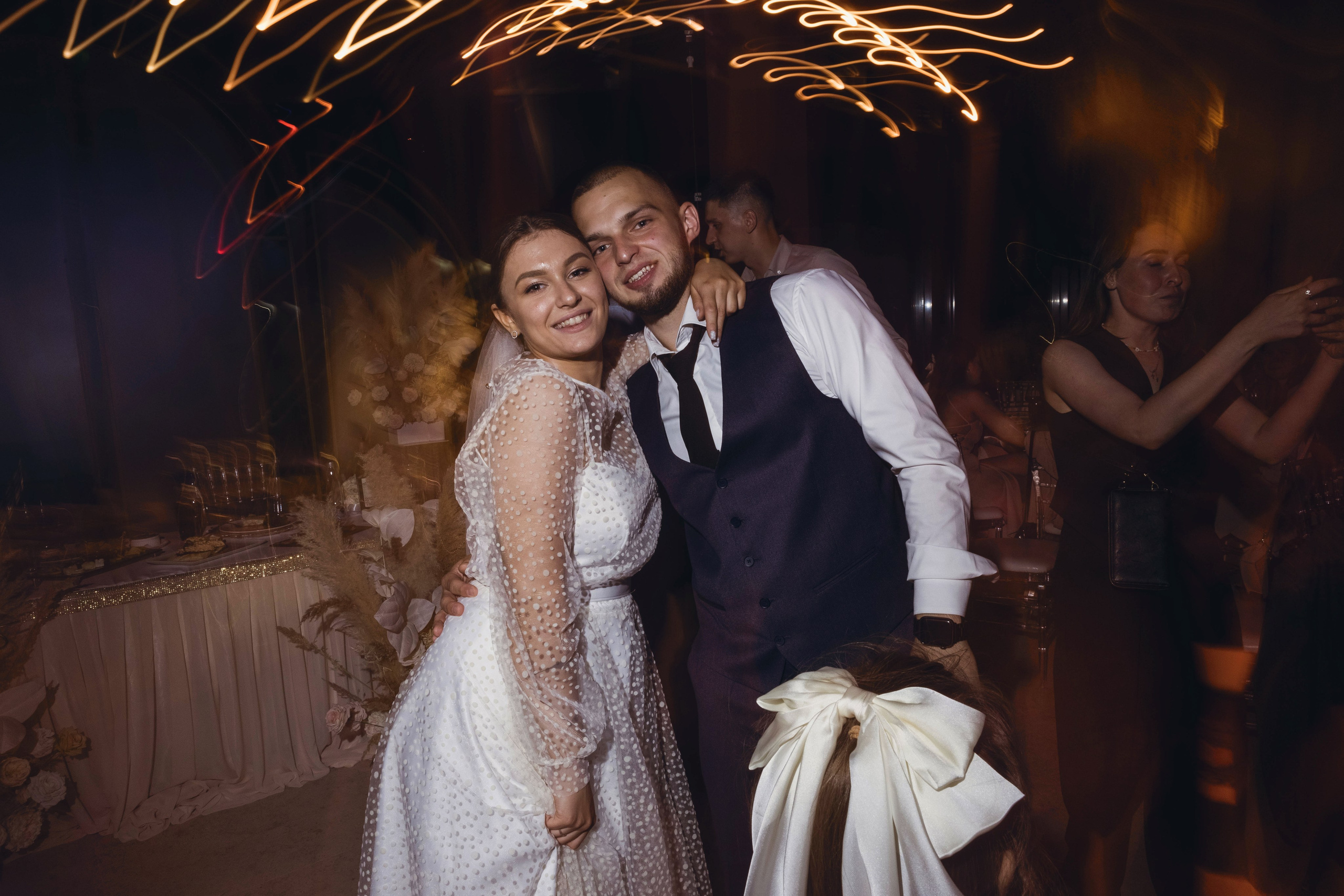 Никита и Ульяна (максимальный — Винотека). Свадебный и семейный фотограф в городе Сургуте Стерликова Светлана