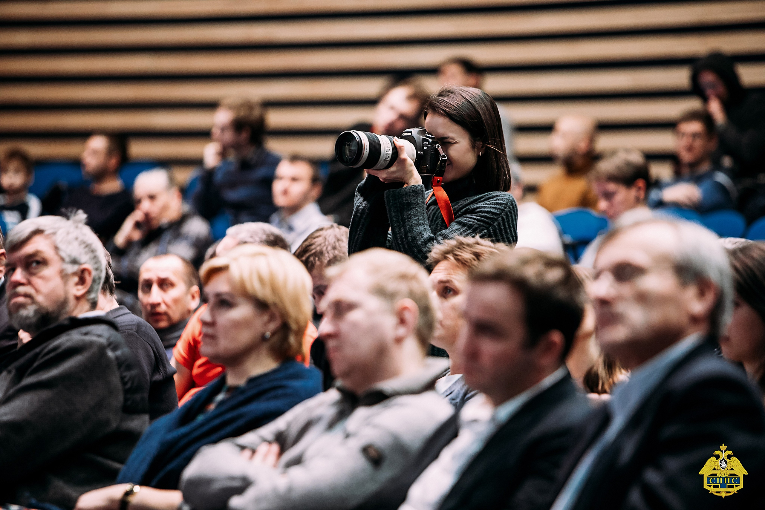 Контакты Репортажный фотограф СПб. Репортажный и портретный фотограф в Санкт-Петербурге Кристина Рягузова