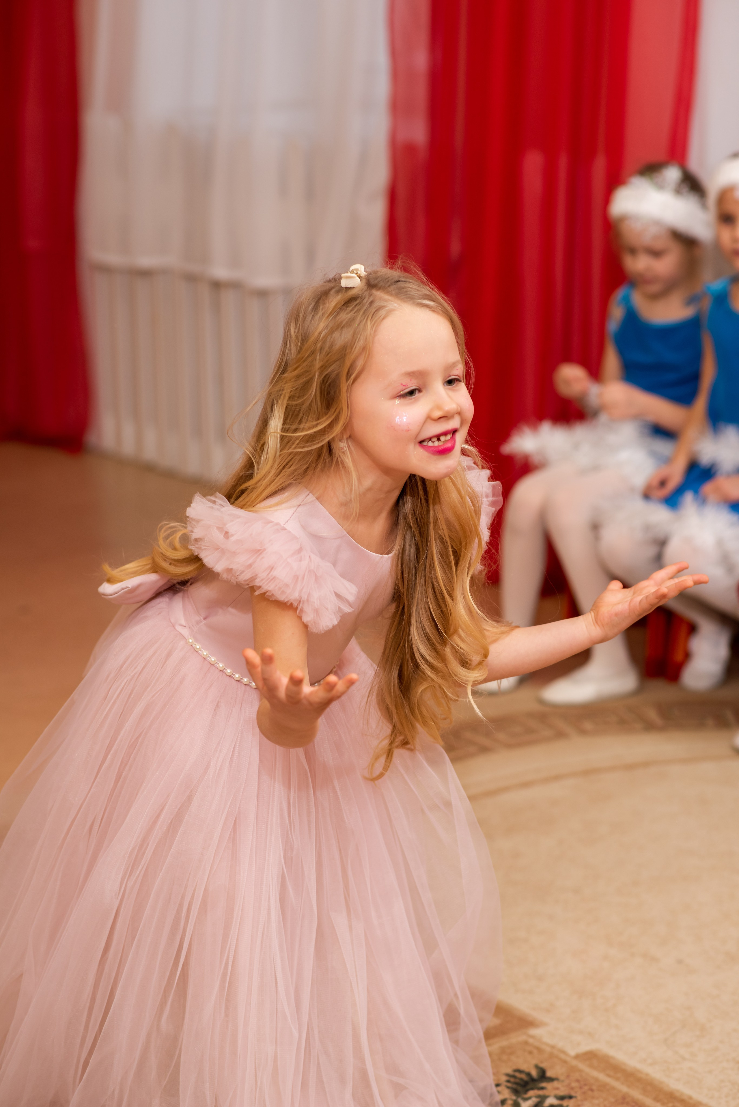 Новогодний утренник в детском саду 276. Выпускные альбомы в Севастополе, Крыму и Екатеринбурге