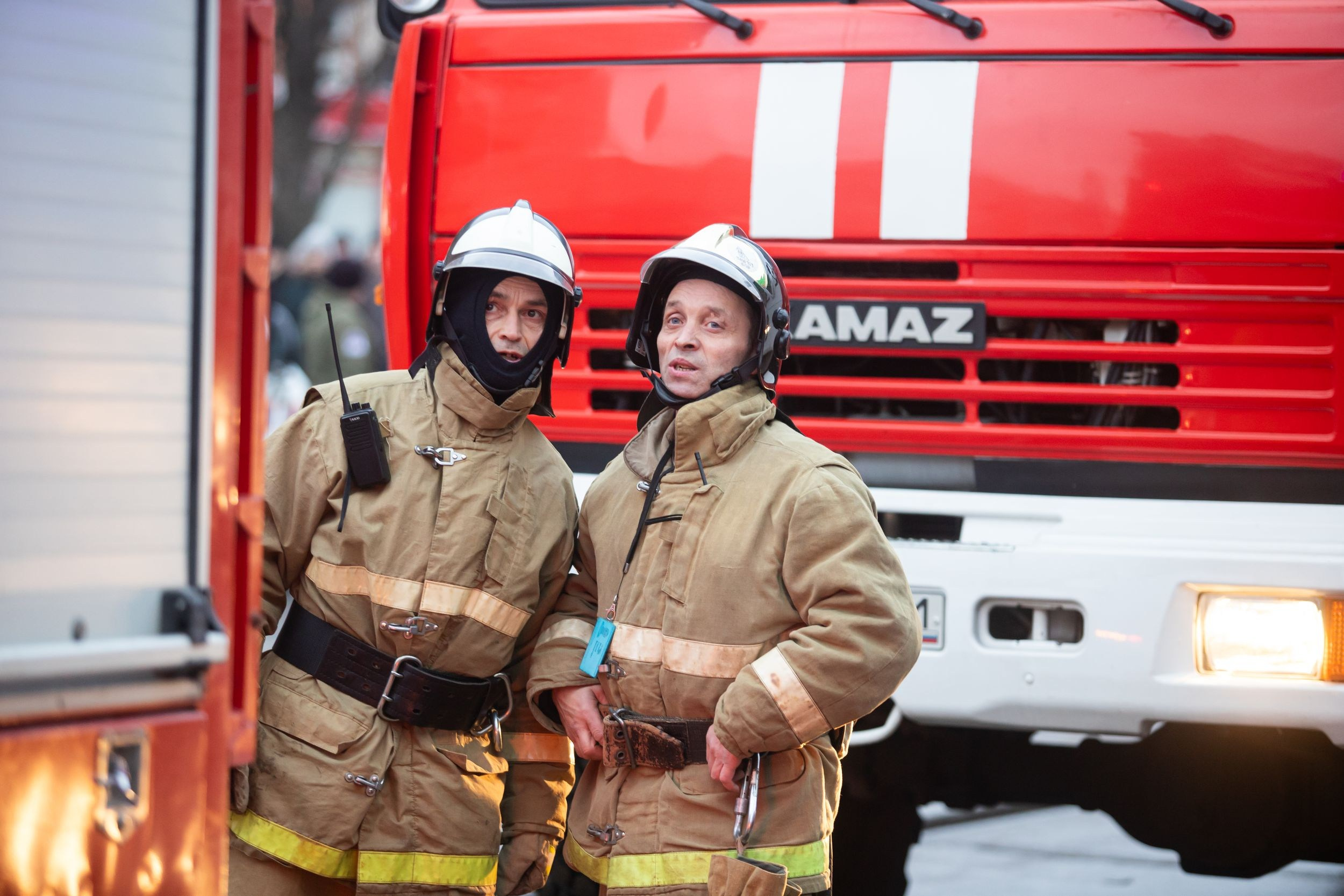 Пожар на ул. Советская 15 (13 января 2025). Репортажный фотограф Алексей Пирязев