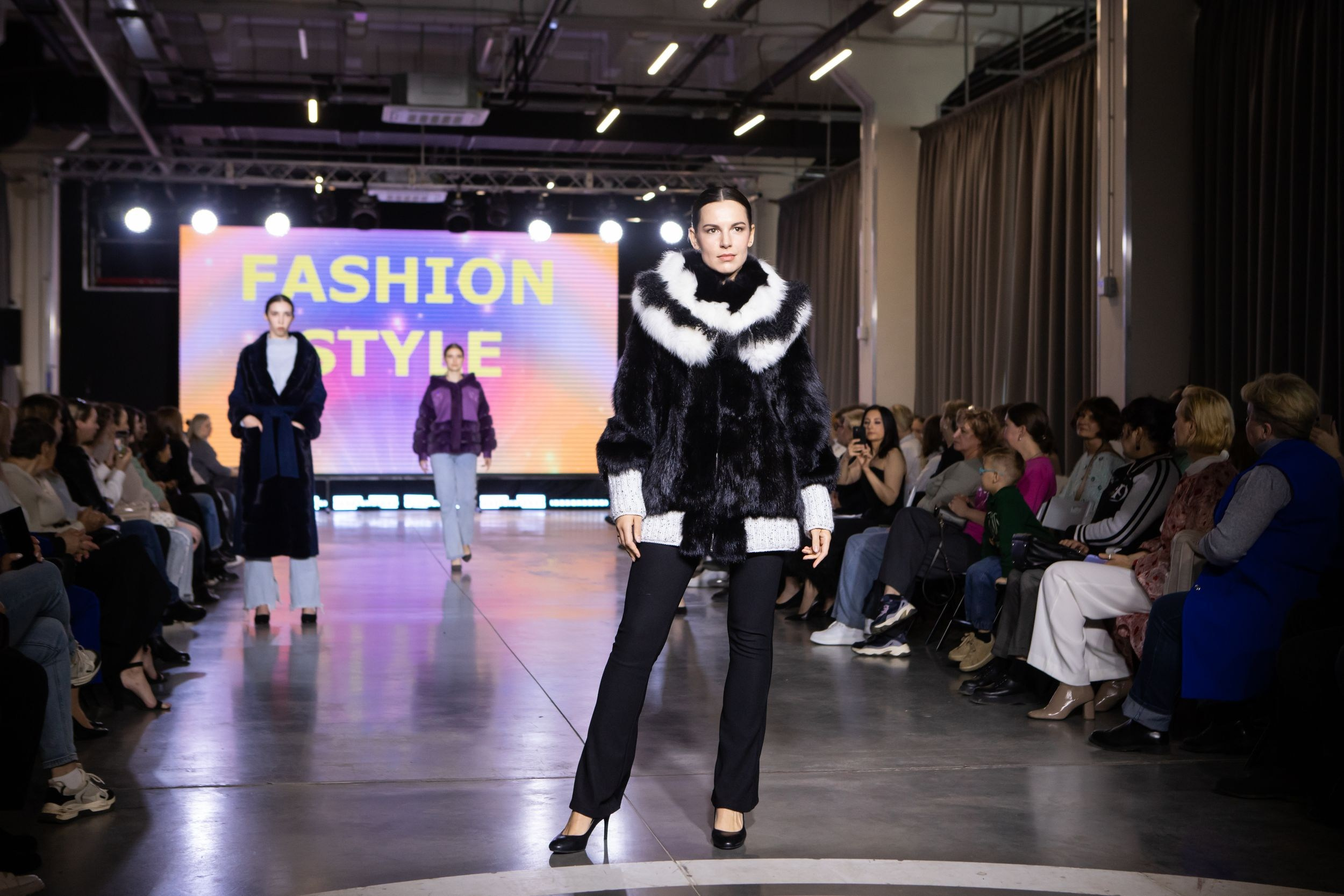 Фестиваль моды и красоты Fashion Style (11 мая 2024). Репортажный фотограф Алексей Пирязев