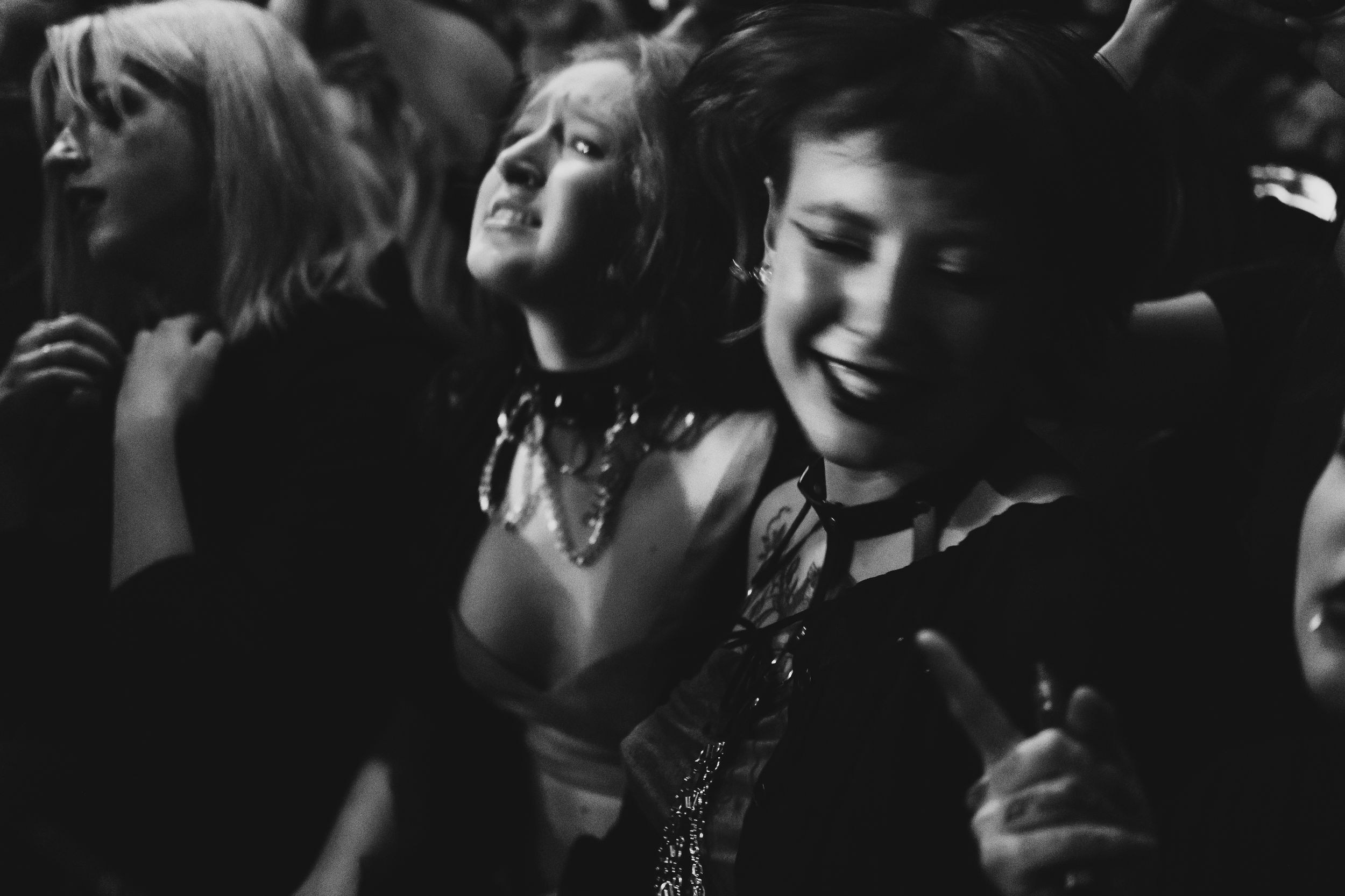 Neverlove. Репортажный фотограф Алексей Пирязев