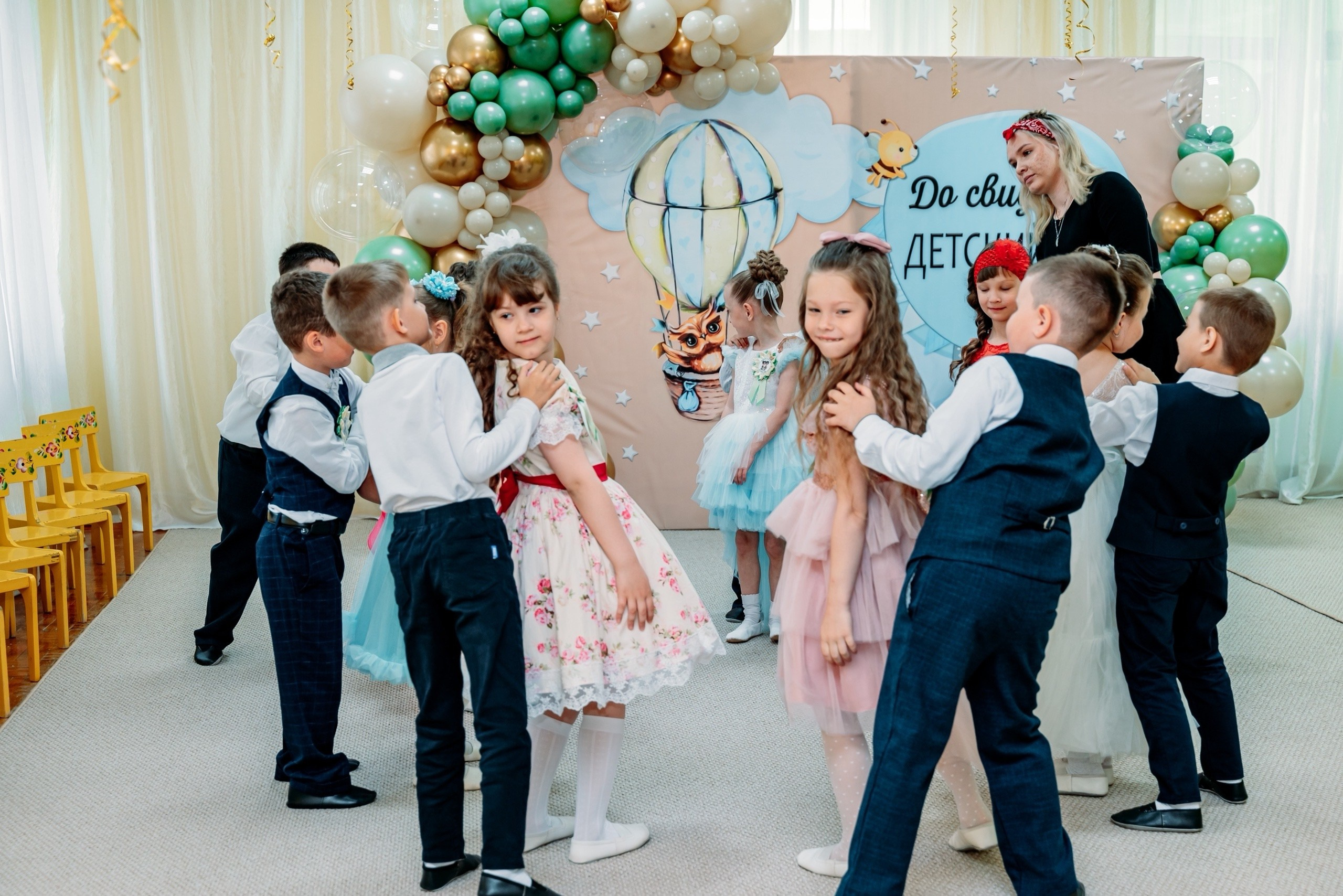 Выпускной 2025 детский сад 63. Фотограф Алёна Царькова. Киселевск