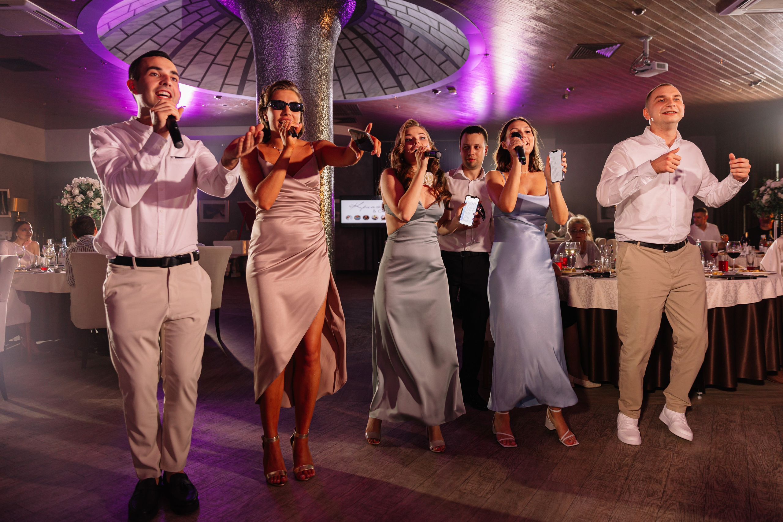 Банкет в Eleven. Свет на свадьбу Нижний Новгород Friends Rent