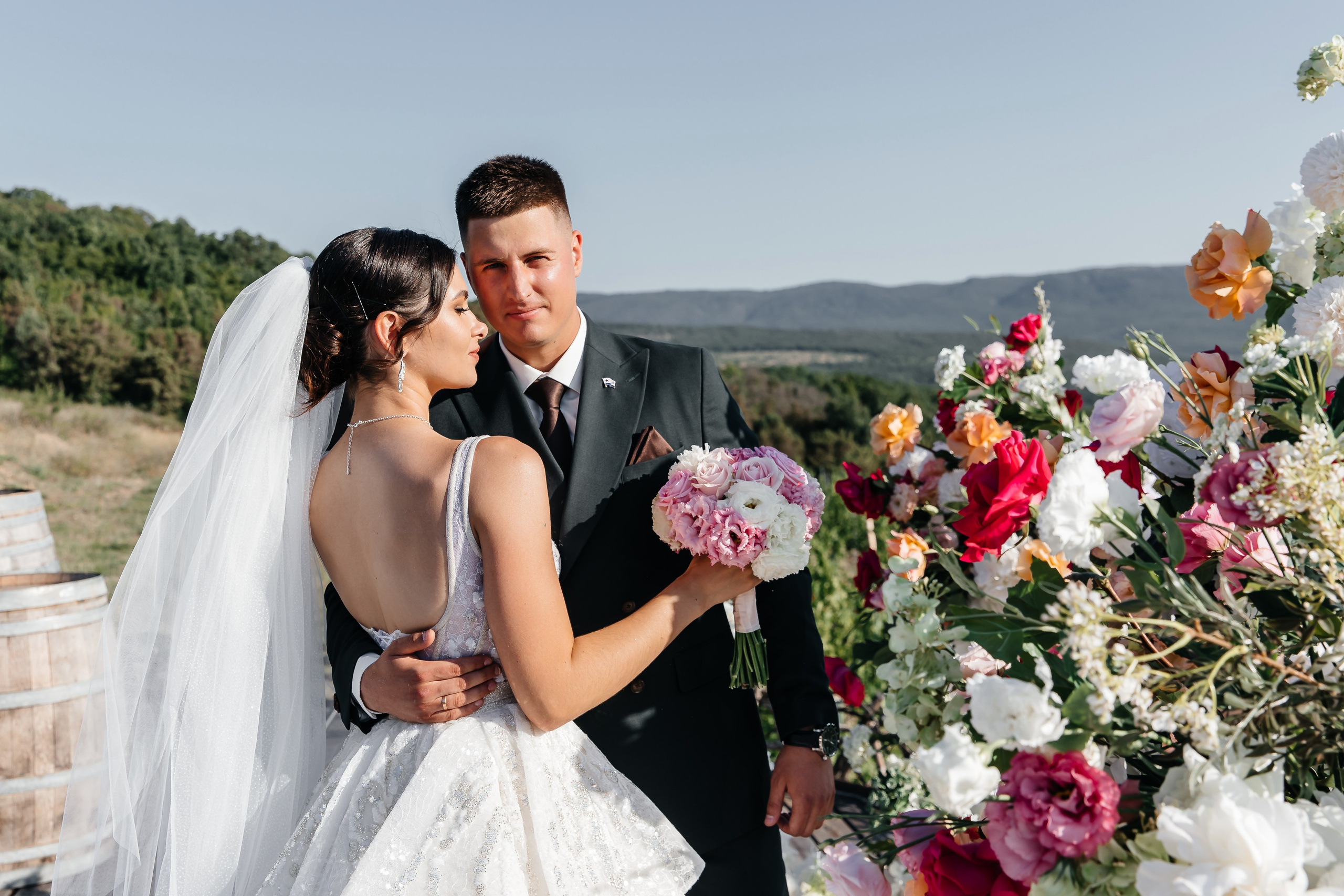 Свадьба на винодельне. Анонс для Ивана и Виктории. Свадебный фотограф в Крыму и Севастополе Ольга Баскакова