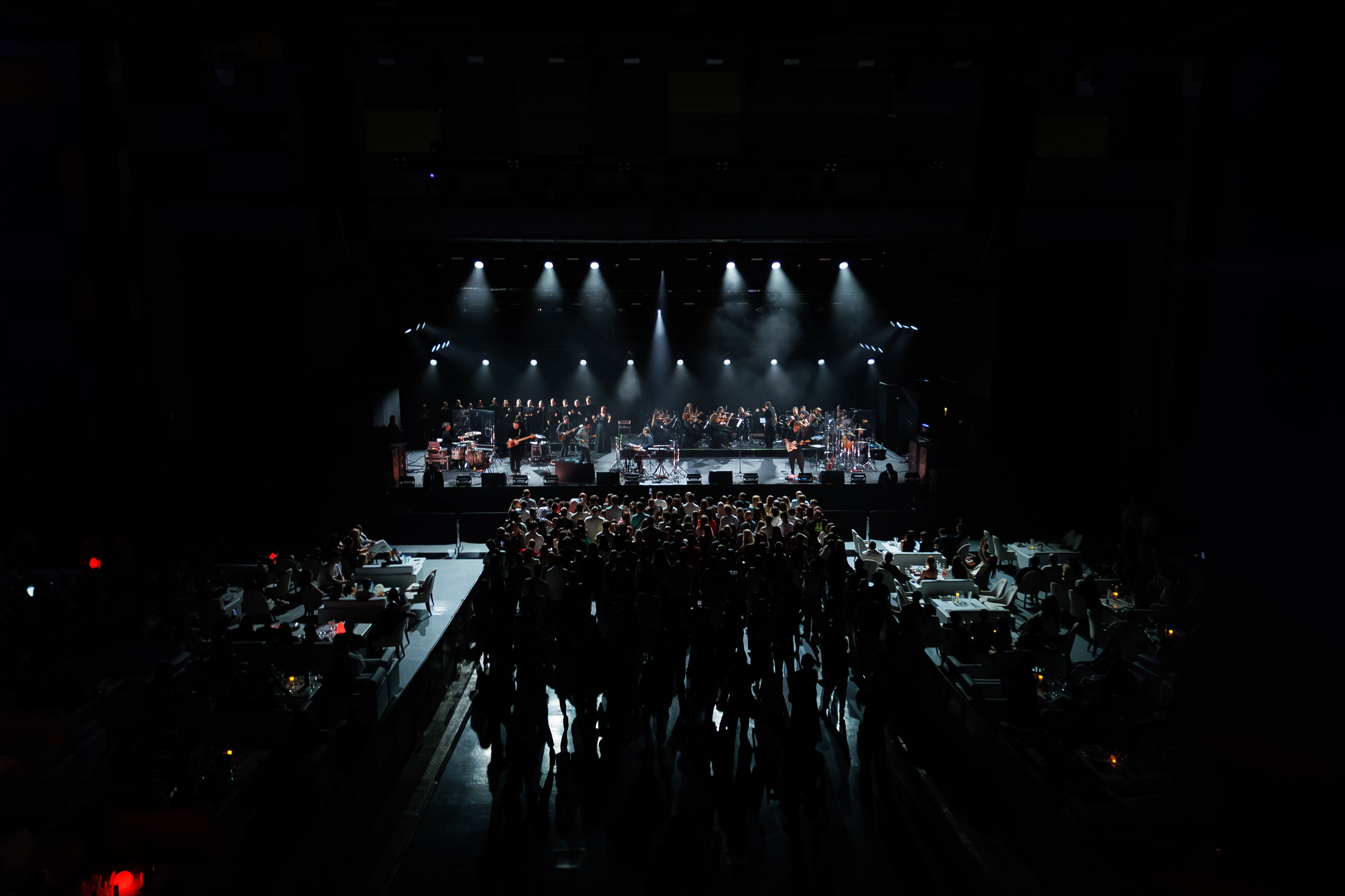 Concert Photography in Dubai — Anton Belyaev Live Performance. Evgen Yatsenko — Photographer in Dubai