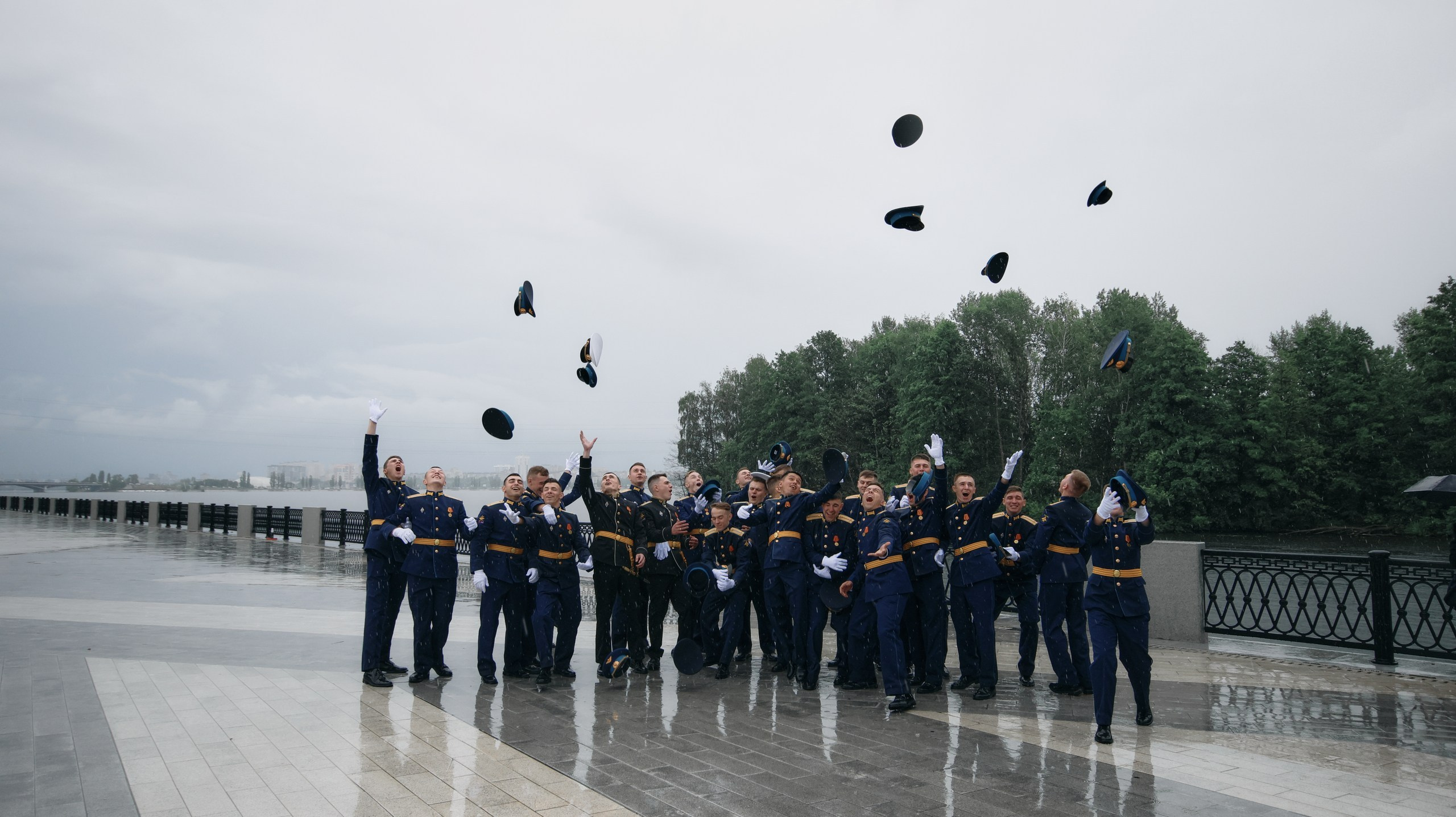 Выпуск Военно Воздушной Академии. Свадебный и репортажный фотограф Дмитрий Кононенко