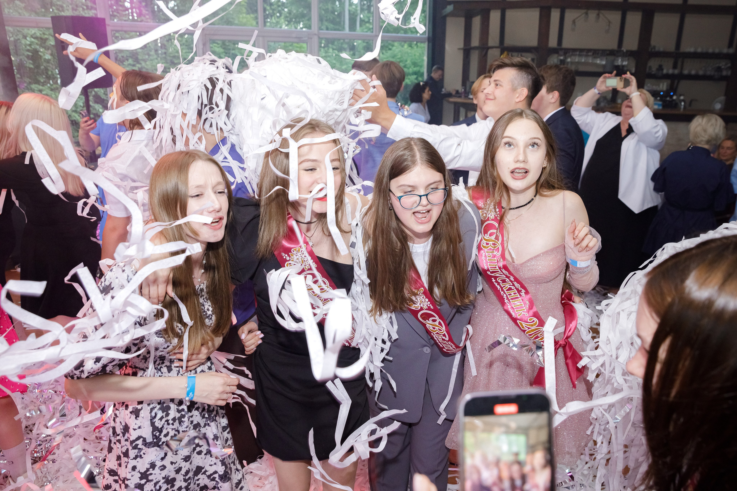 23.06.2024 Выпускной Драгунский ручей. Маша Гонтарь Семейный домашний репортажный фотограф в Санкт-Петербурге