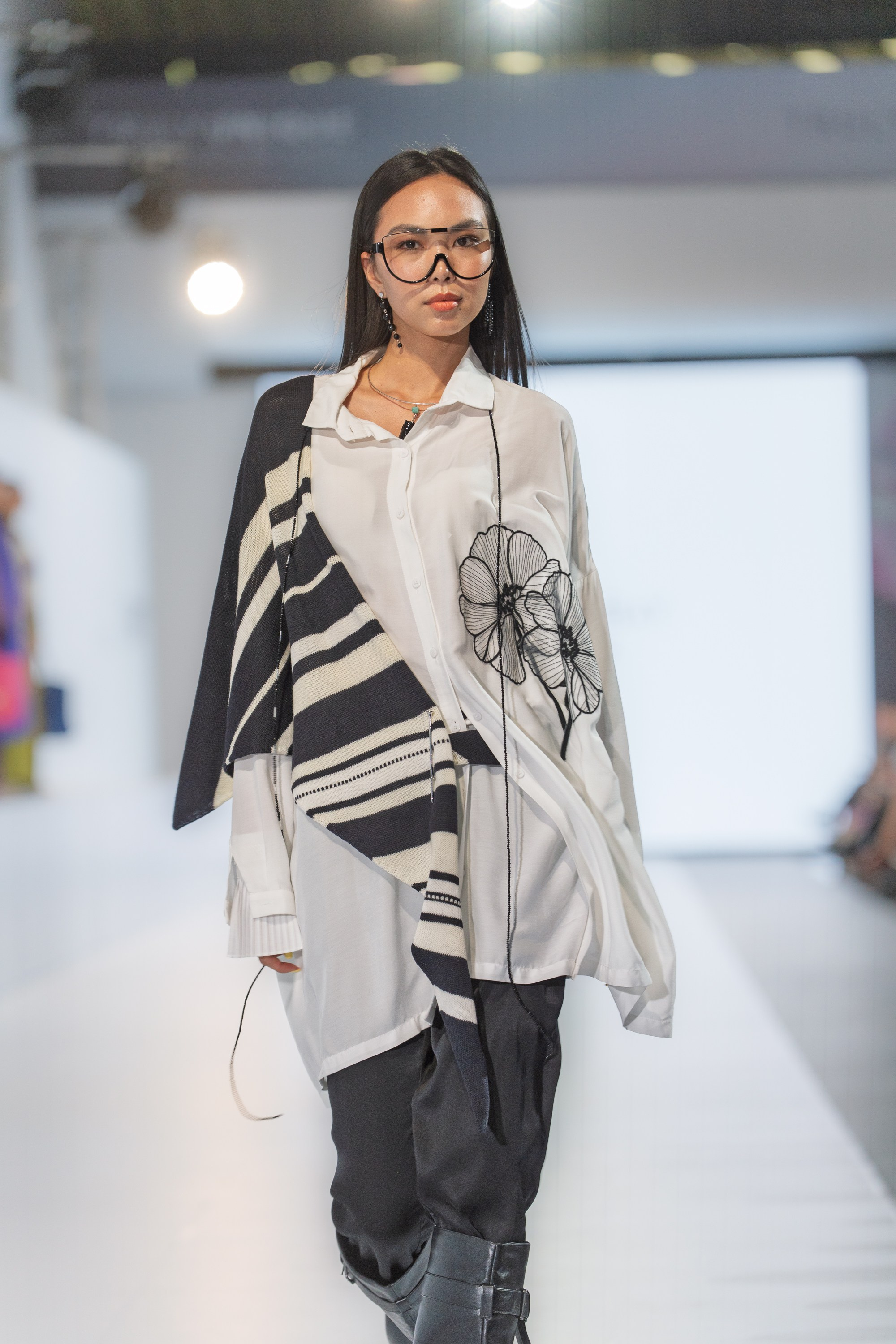 Shakerbay Vita Nova. Сайт Алматинского НЮ АРТ, будуар и фэшн фотографа Дениса Карпенко