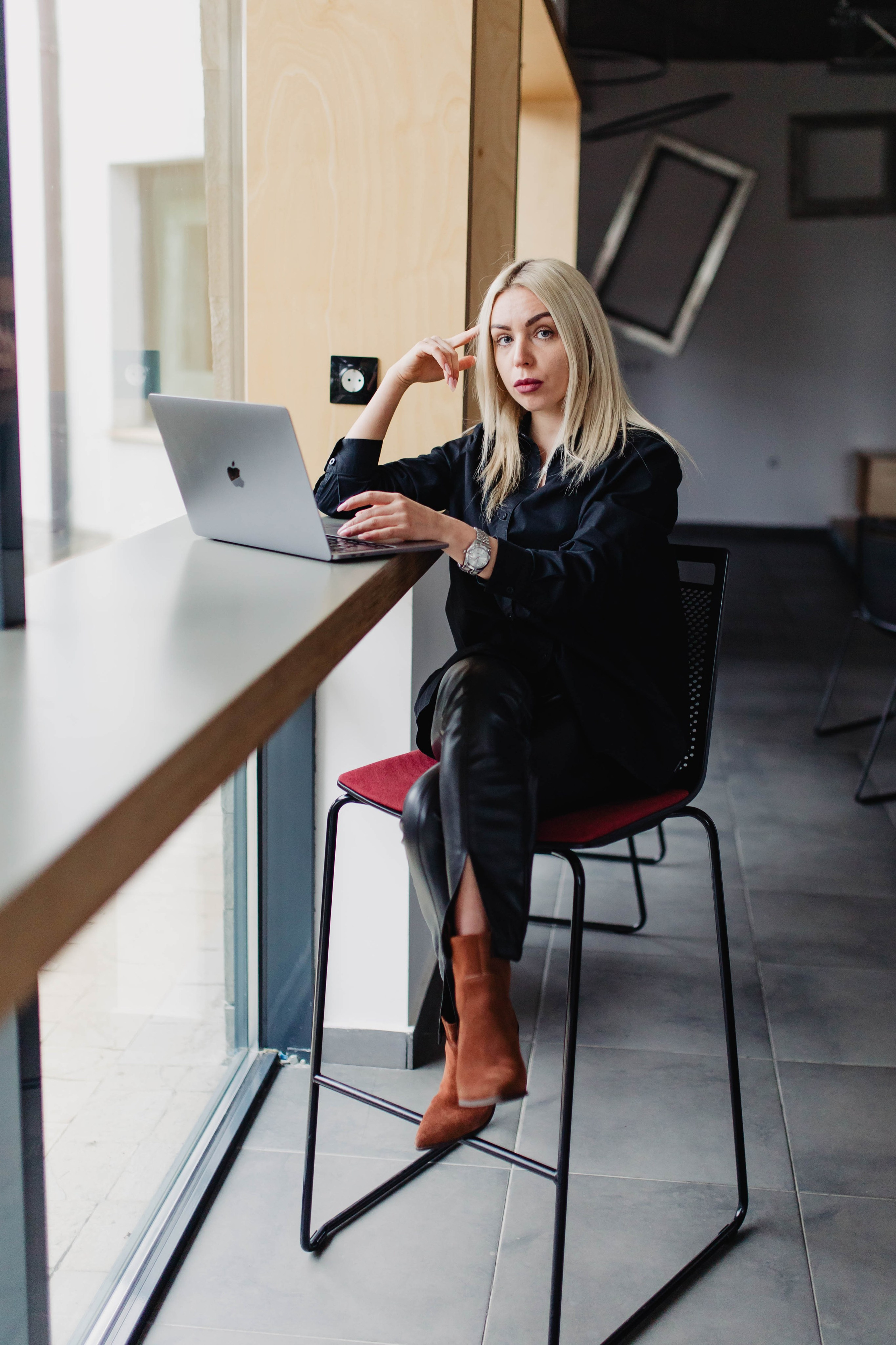 Kate and Helena. Лариса Богомолова. Фотограф. Видеограф. Болгария